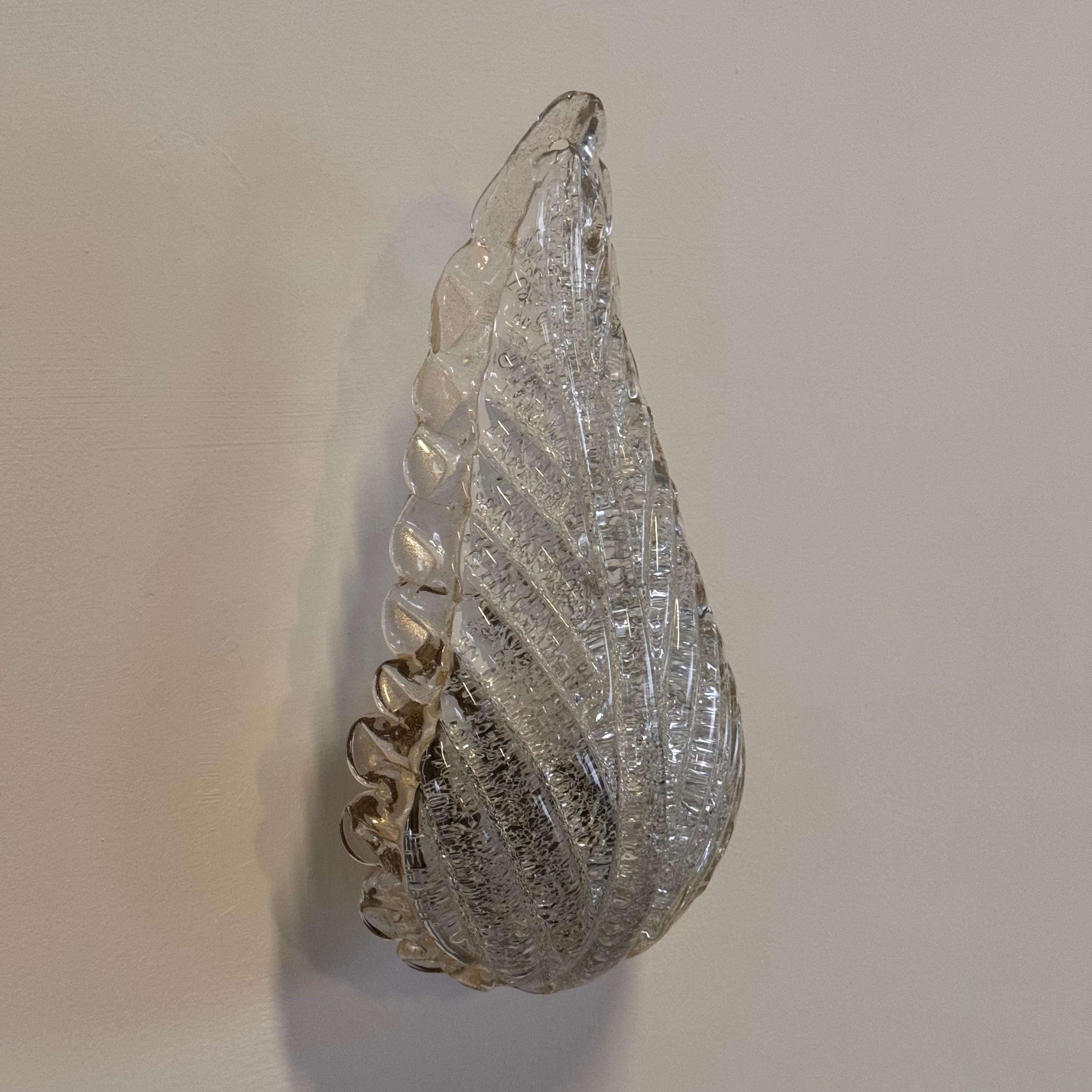 Single Leaf Sconce in Pulegoso Glass with Gold Accents by Barovier & Toso, 1950s For Sale 4