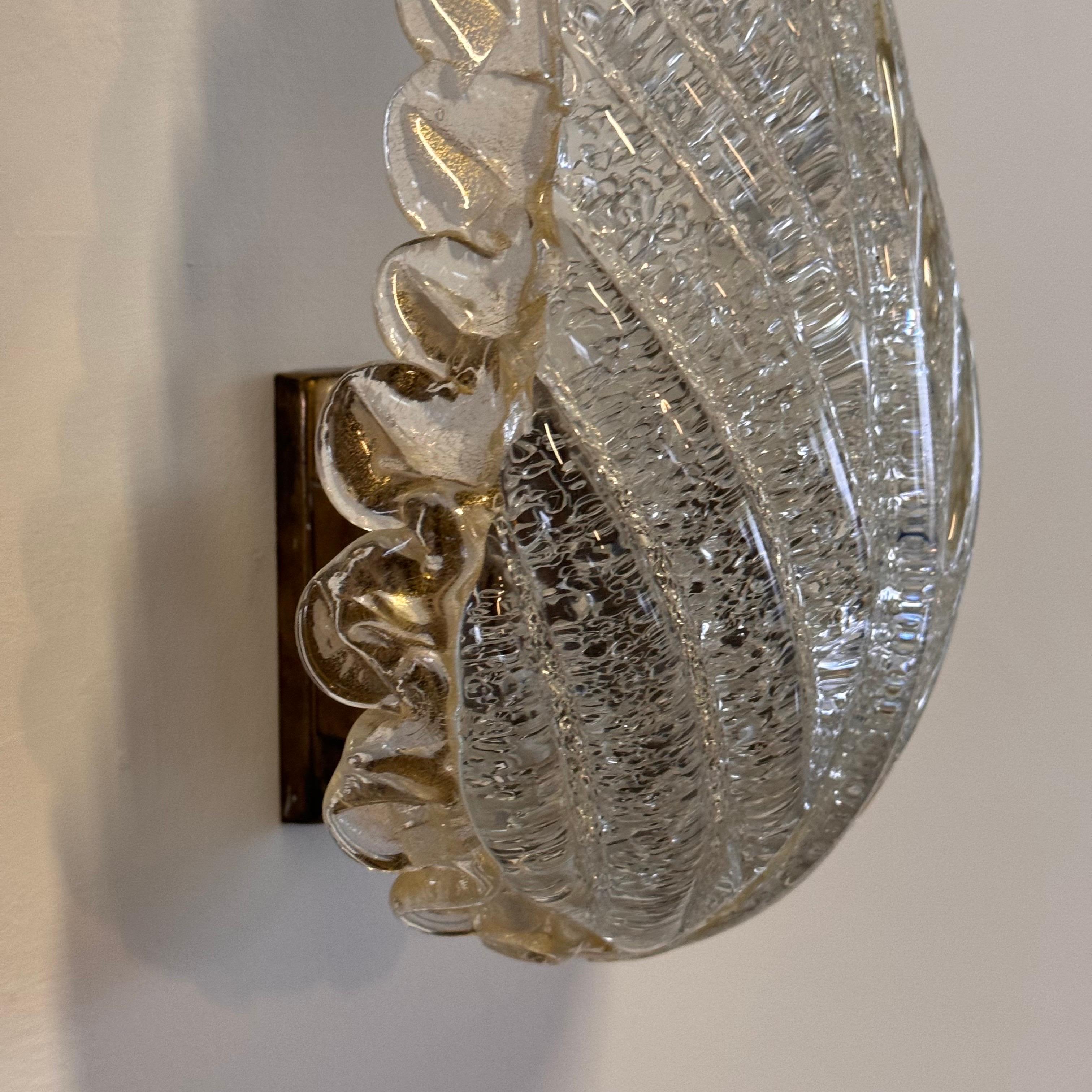 Single Leaf Sconce in Pulegoso Glass with Gold Accents by Barovier & Toso, 1950s For Sale 5