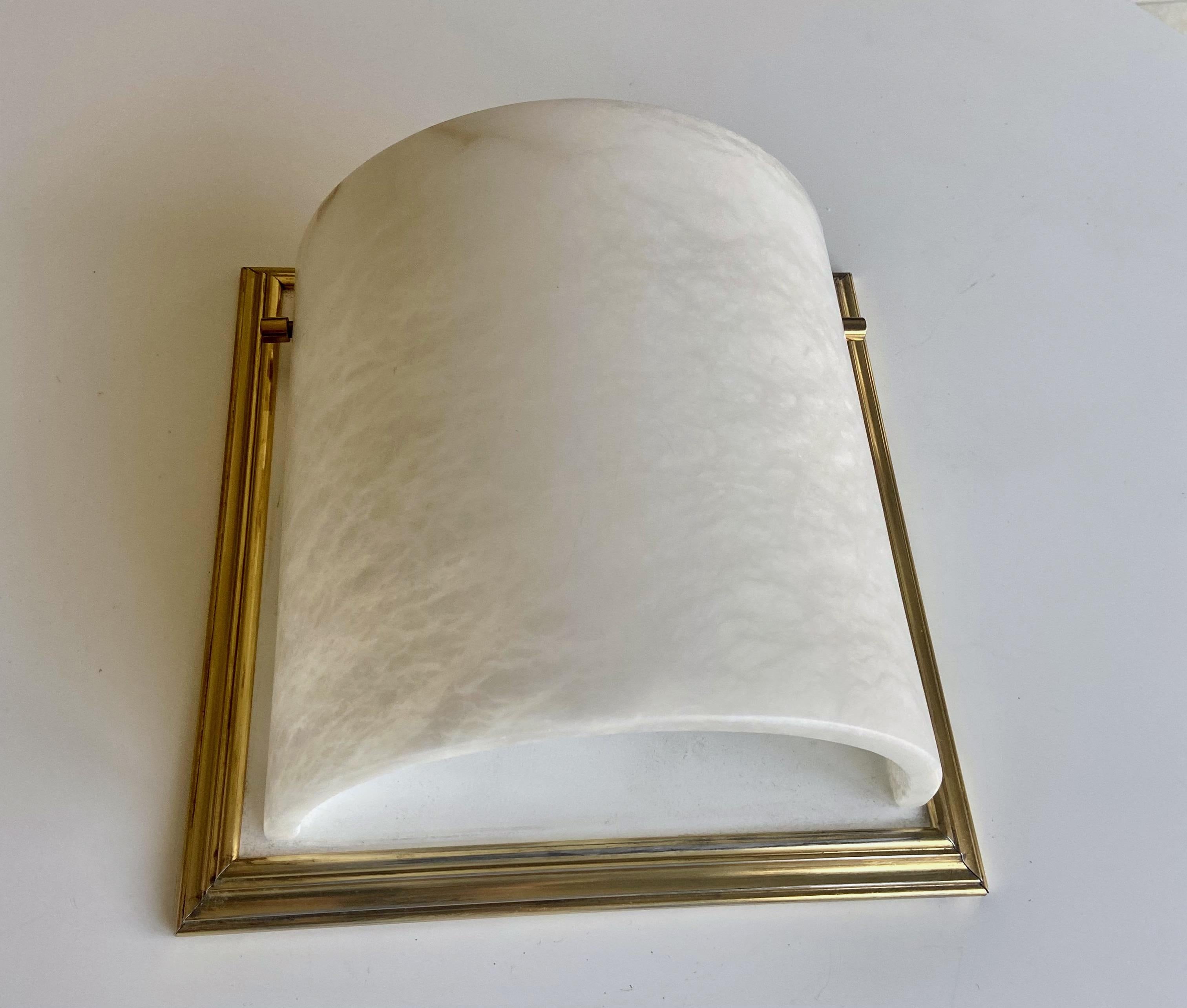 Single Lightolier Alabaster Brass Wall Sconce For Sale 5
