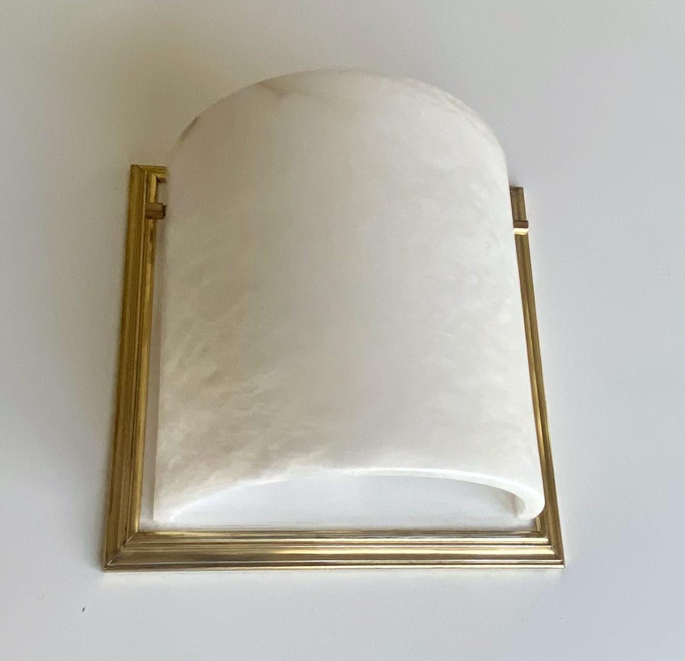 Single Lightolier Alabaster Brass Wall Sconce For Sale 2