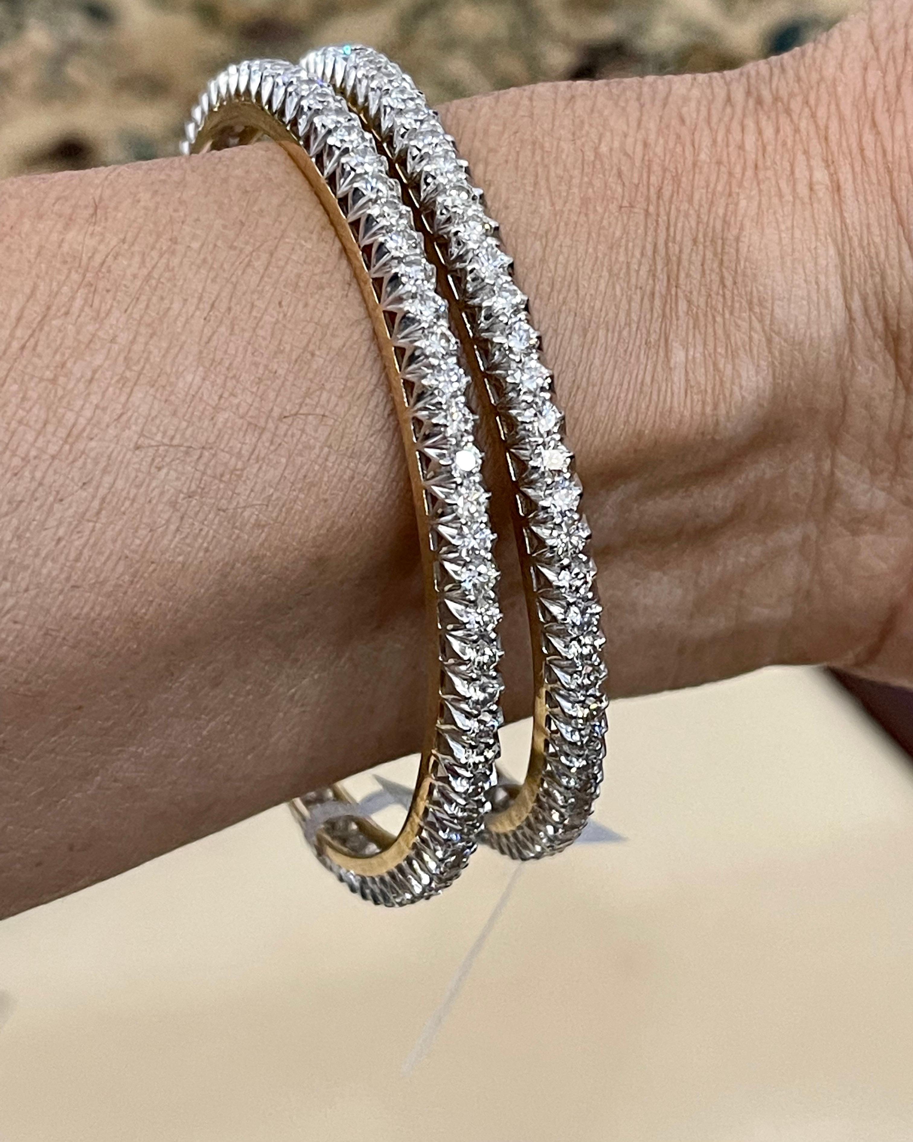 Single Line 11.25 Carat Contemporary Diamond Bangle Pair in 18 Karat Yellow Gold 9