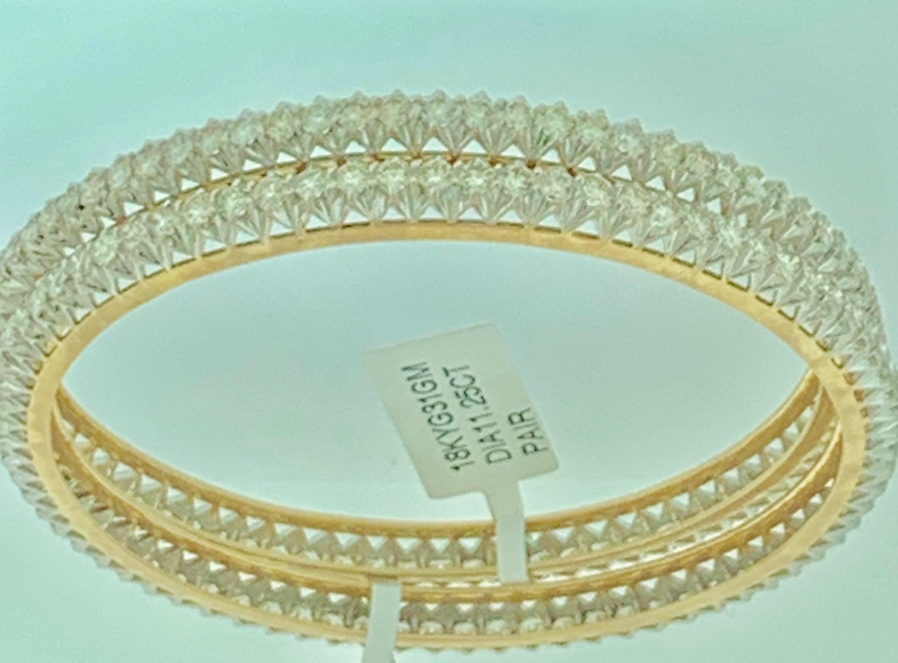 Women's Single Line 11.25 Carat Contemporary Diamond Bangle Pair in 18 Karat Yellow Gold