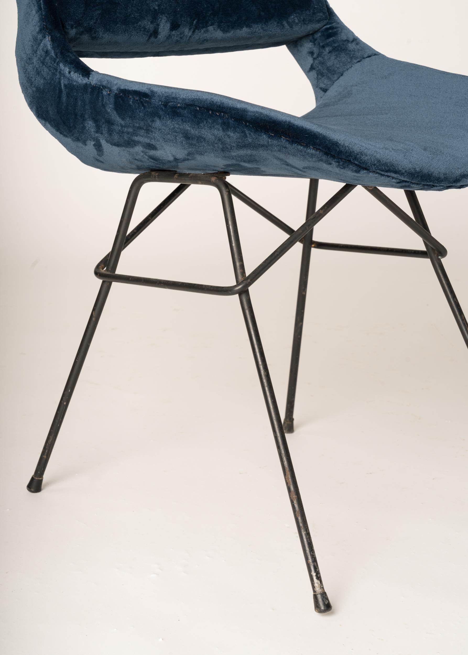 Single Louis Paolozzi Chair for ZOL Blue Velvet Upholstery, France, 1960's For Sale 1