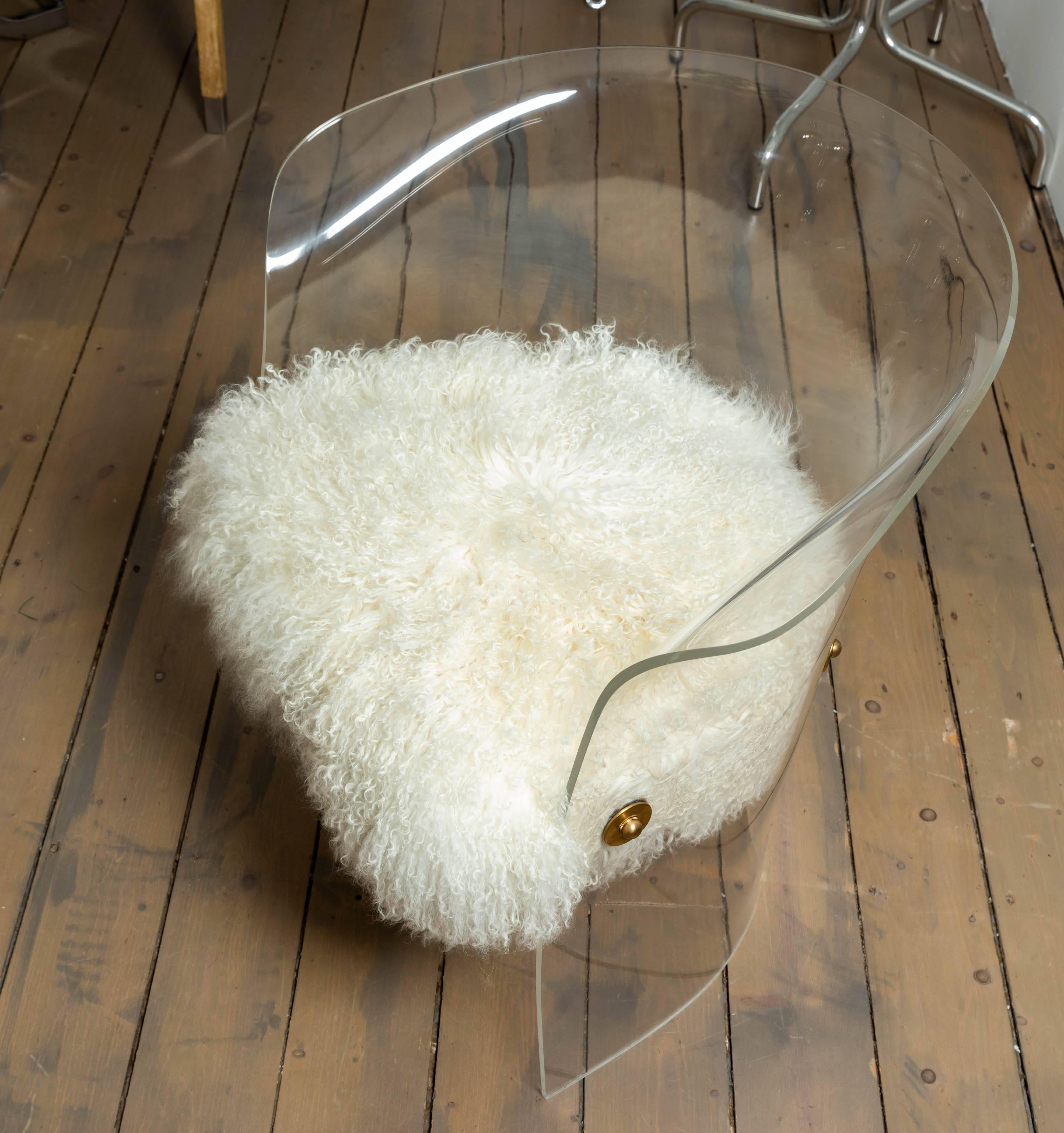 Single Lucite Barrel-Back Chair with Shearling Upholstery and Brass Detail For Sale 4