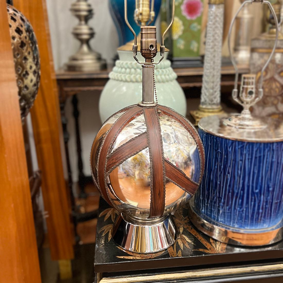 Lampe de table simple en verre mercuré en vente 2