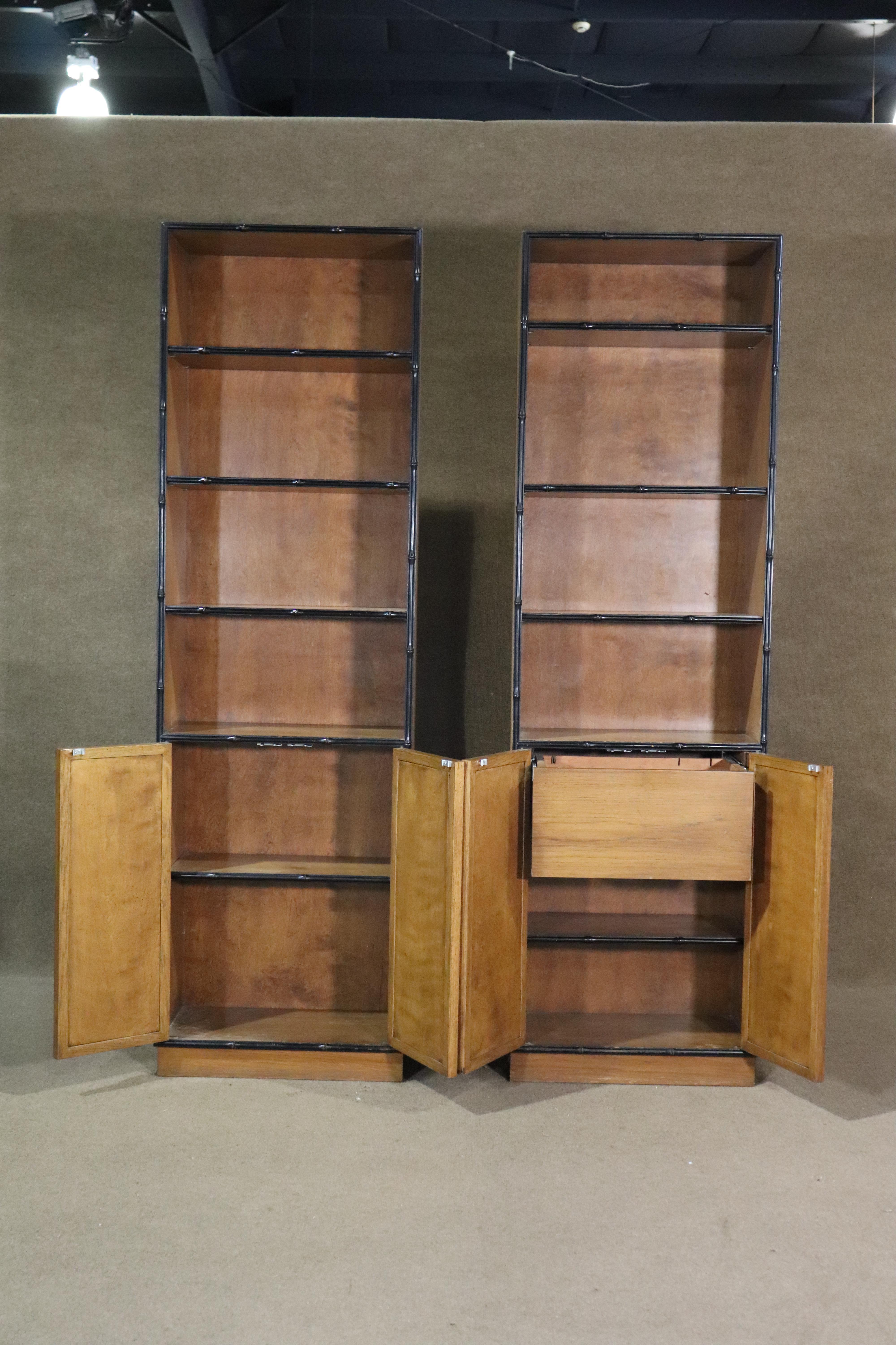 Mid-Century moderno Libreria singola Mid-Century in vendita