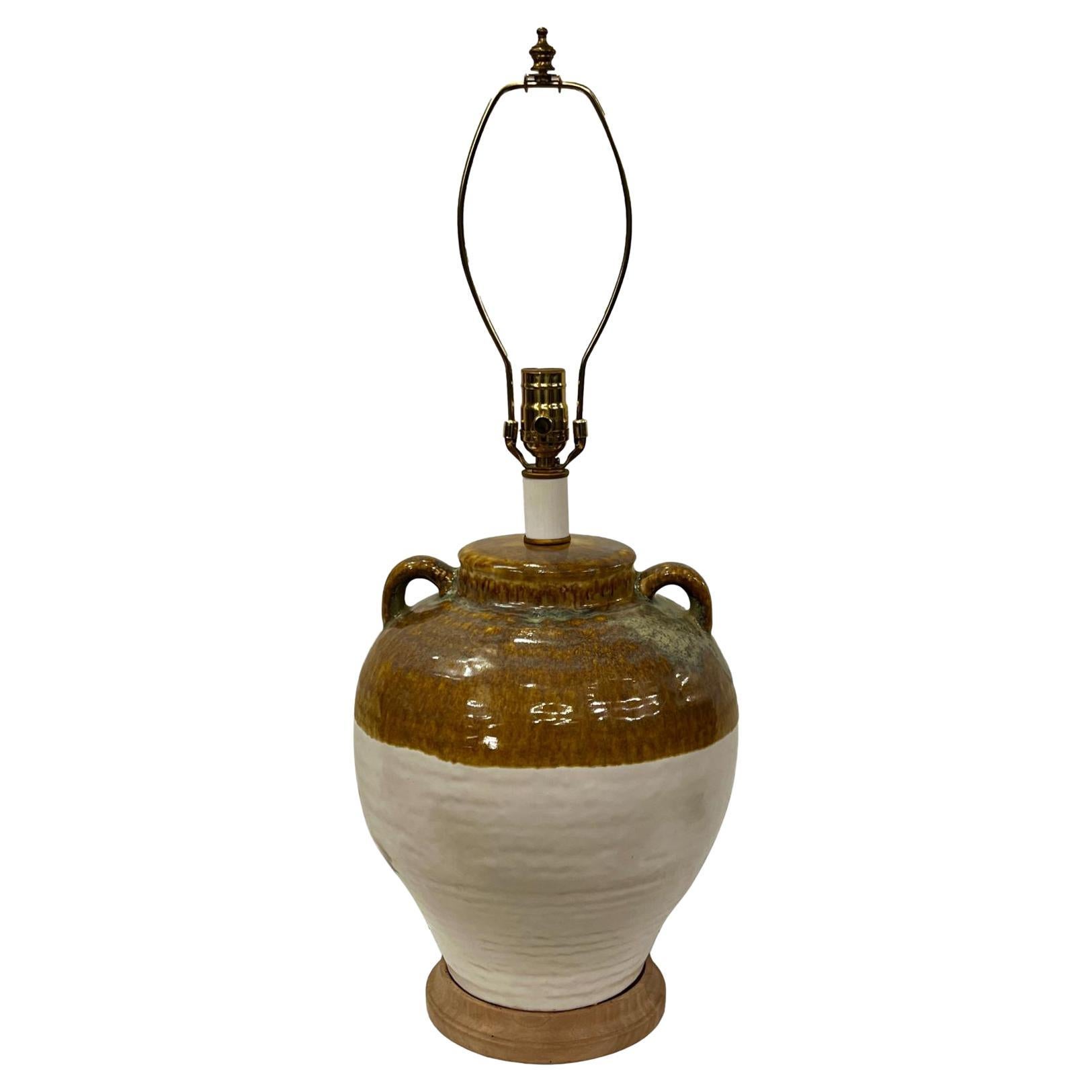Einzelne Keramik-Tischlampe aus der Mitte des Jahrhunderts