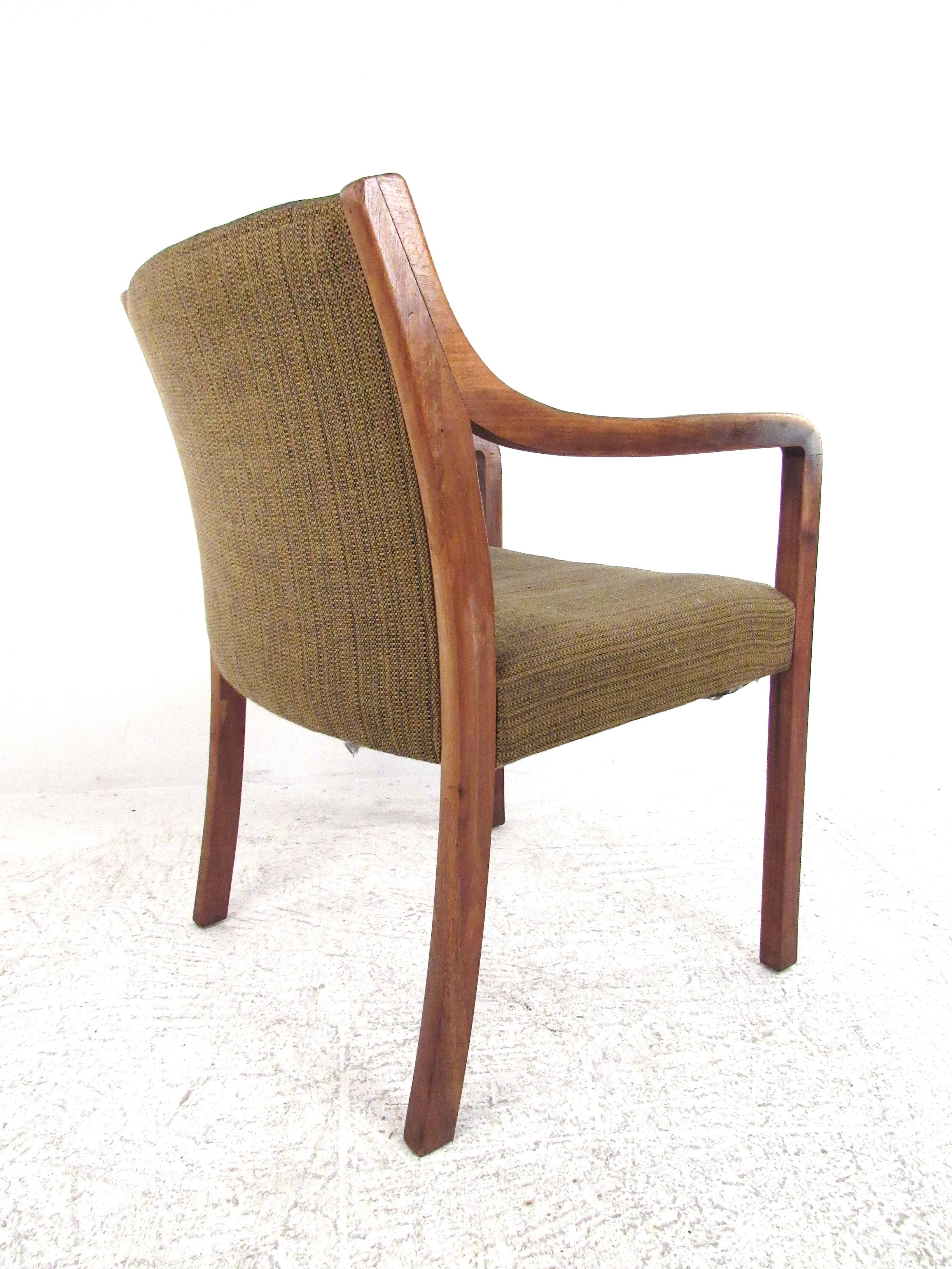 Einzelner Midcentury-Schreibtischstuhl im Zustand „Gut“ im Angebot in Brooklyn, NY