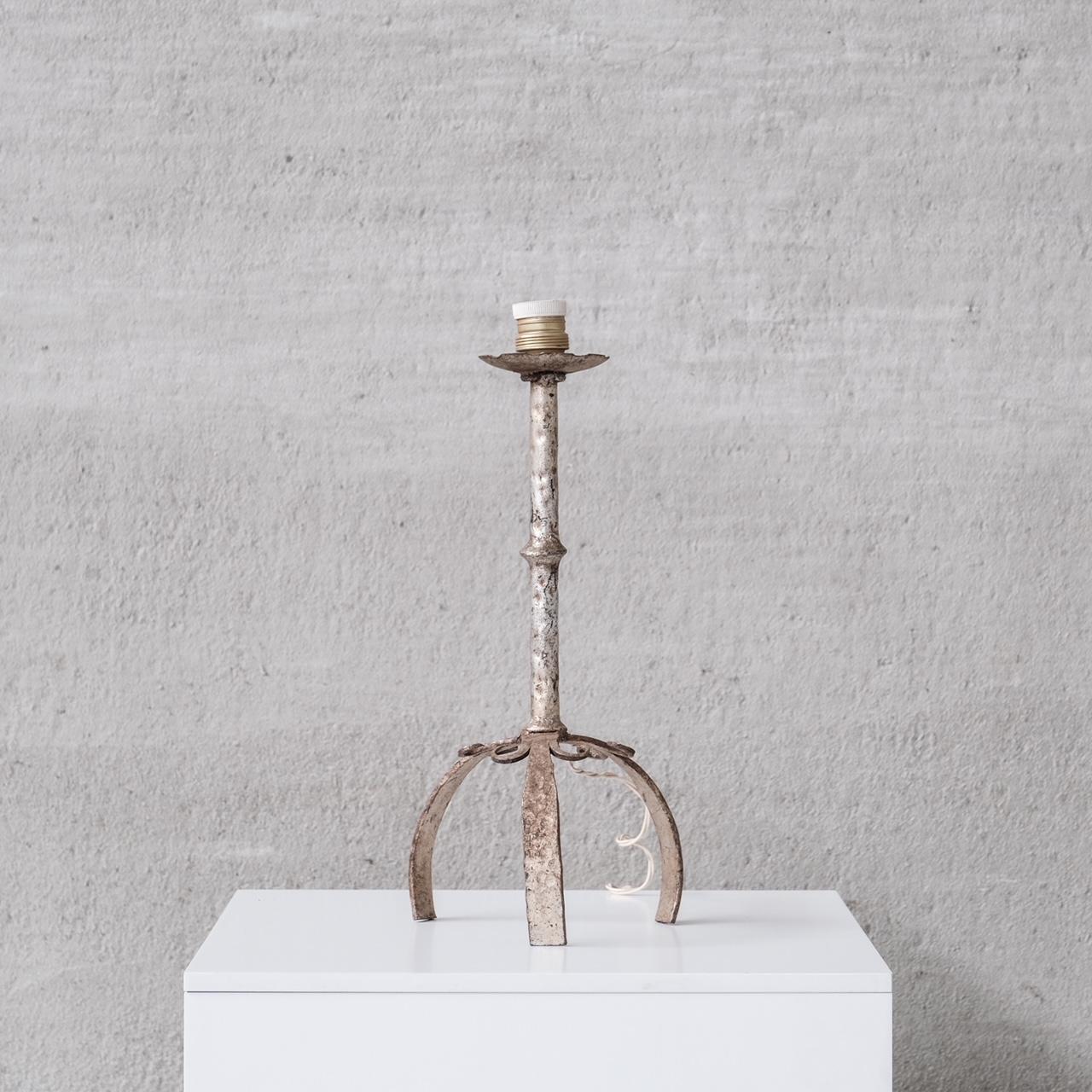 Single Mid-Century Metal Spanish Table Lamp For Sale 1