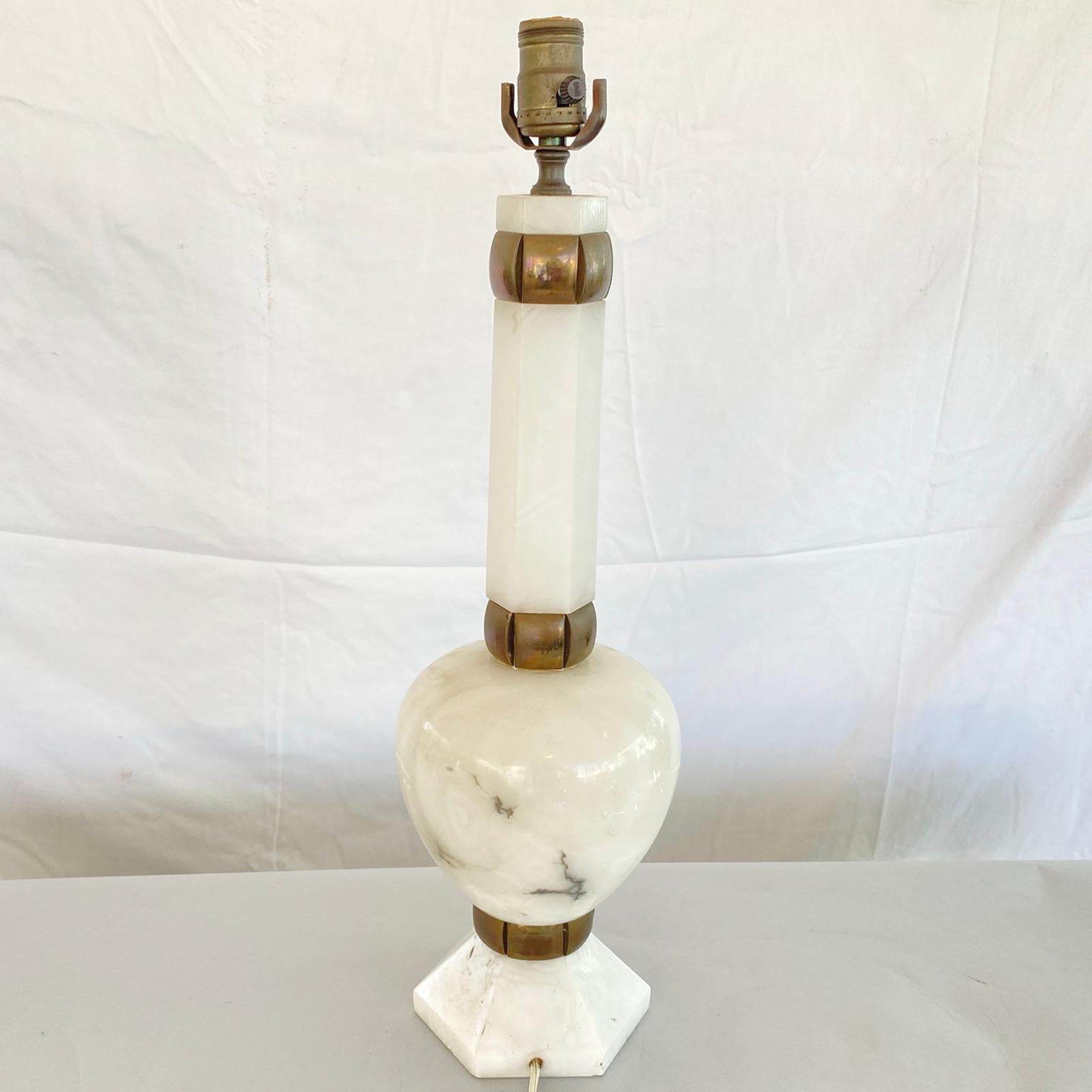 Hollywood Regency Single Mid-century Vintage Mid-century Italian Alabaster Lamp with Brass Collars For Sale