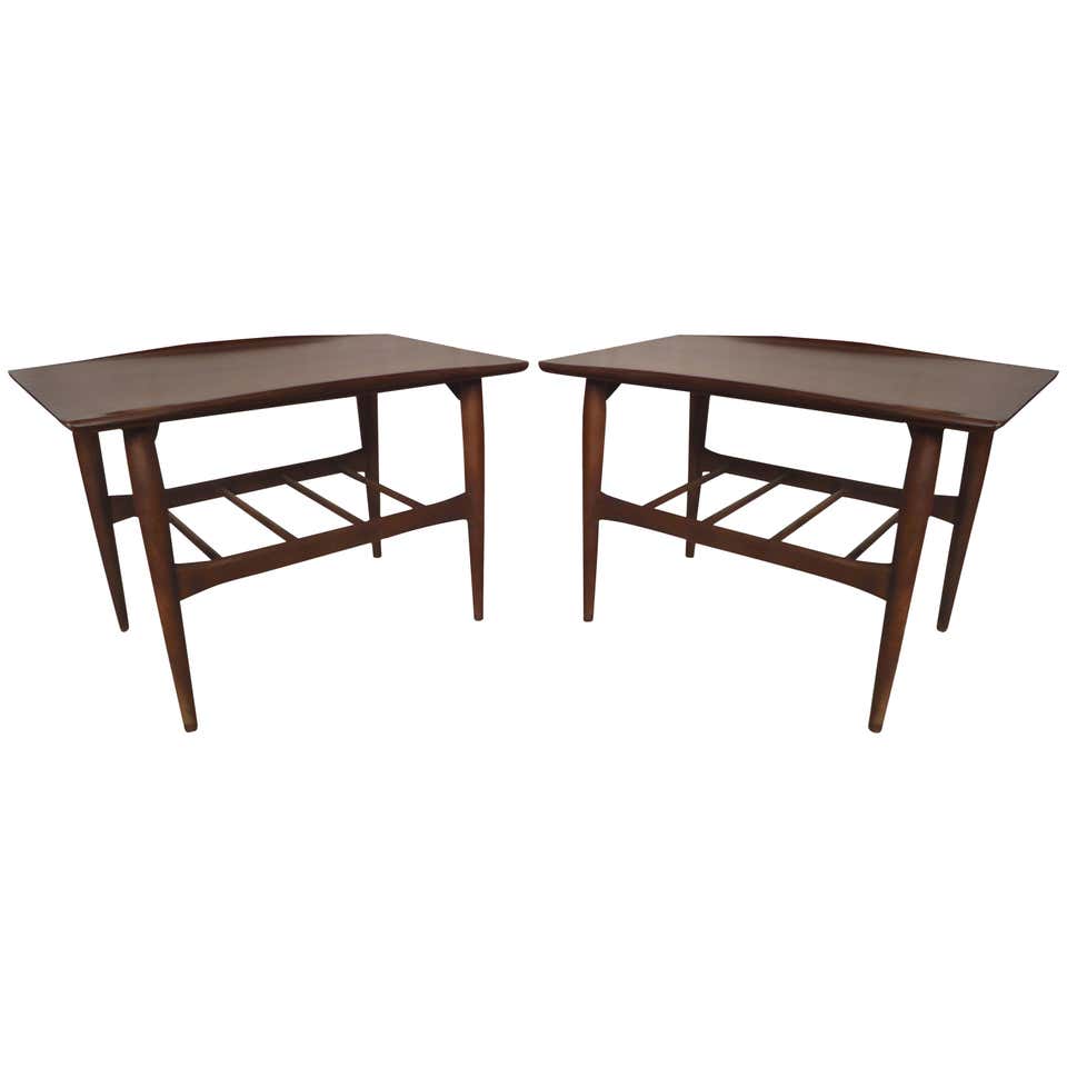 Midcentury X-Base Side Table For Sale at 1stDibs