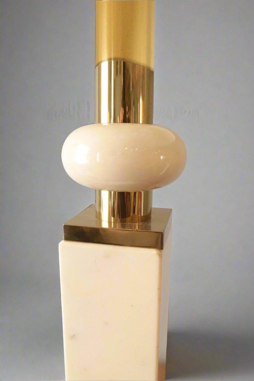 Single Modernist Table Lamp In Good Condition For Sale In New York, NY