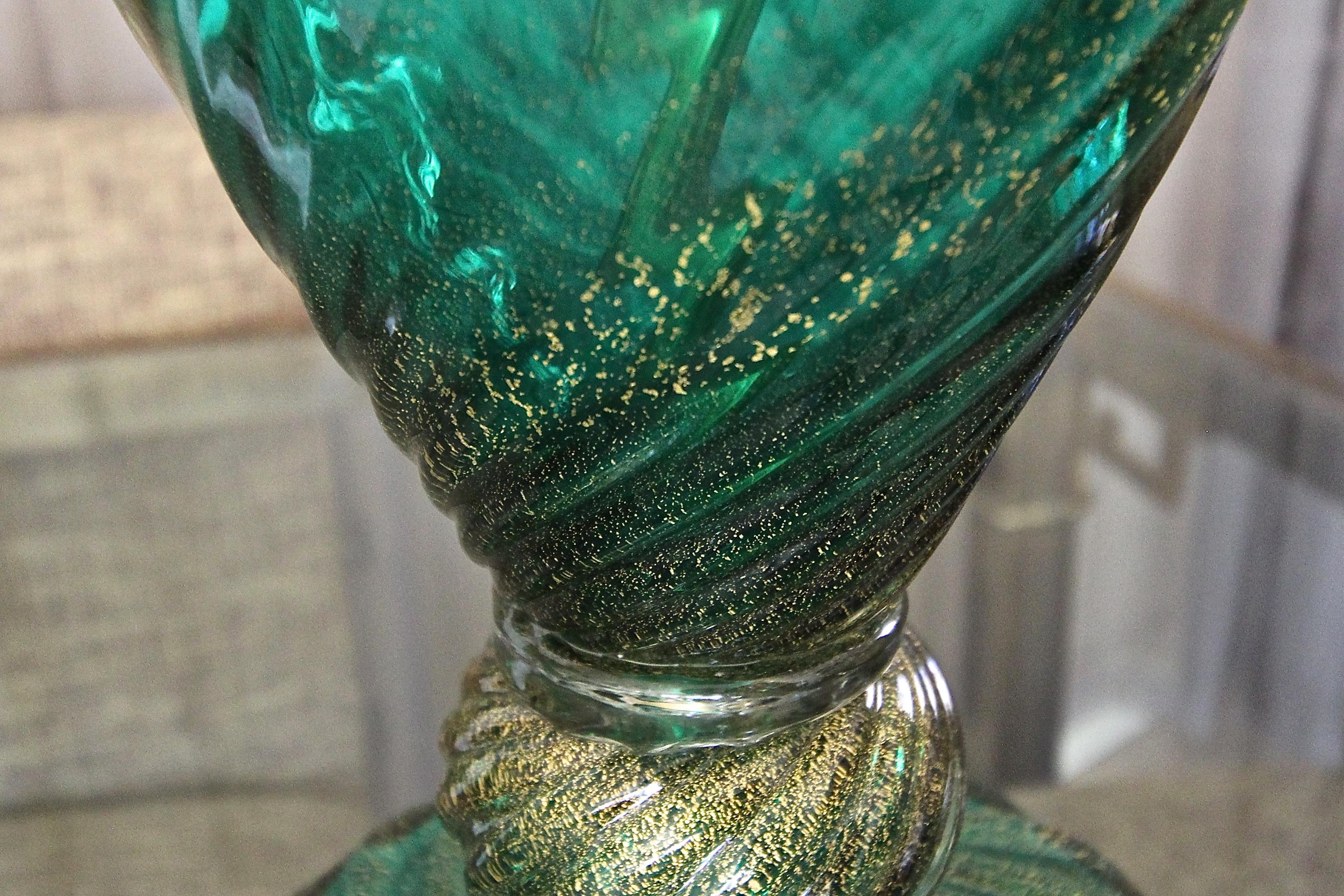 Lampe de table unique de Murano Barovier en verre vert émeraude et or en vente 2