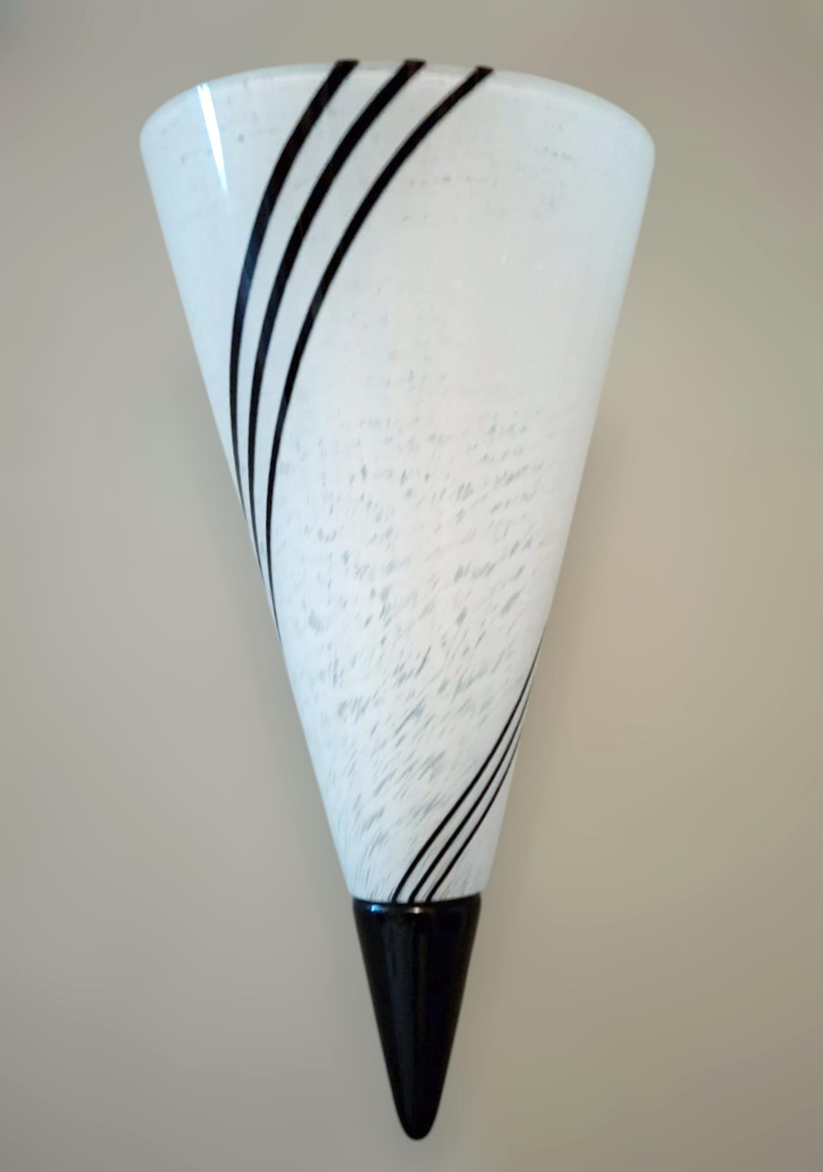 Lámpara Cono de Murano siglo XX en venta