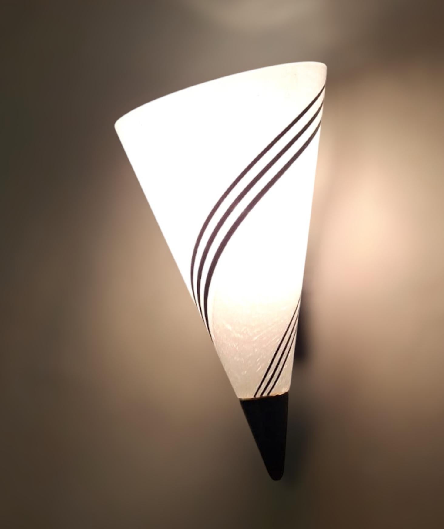 Single Murano Cone Sconce For Sale 1