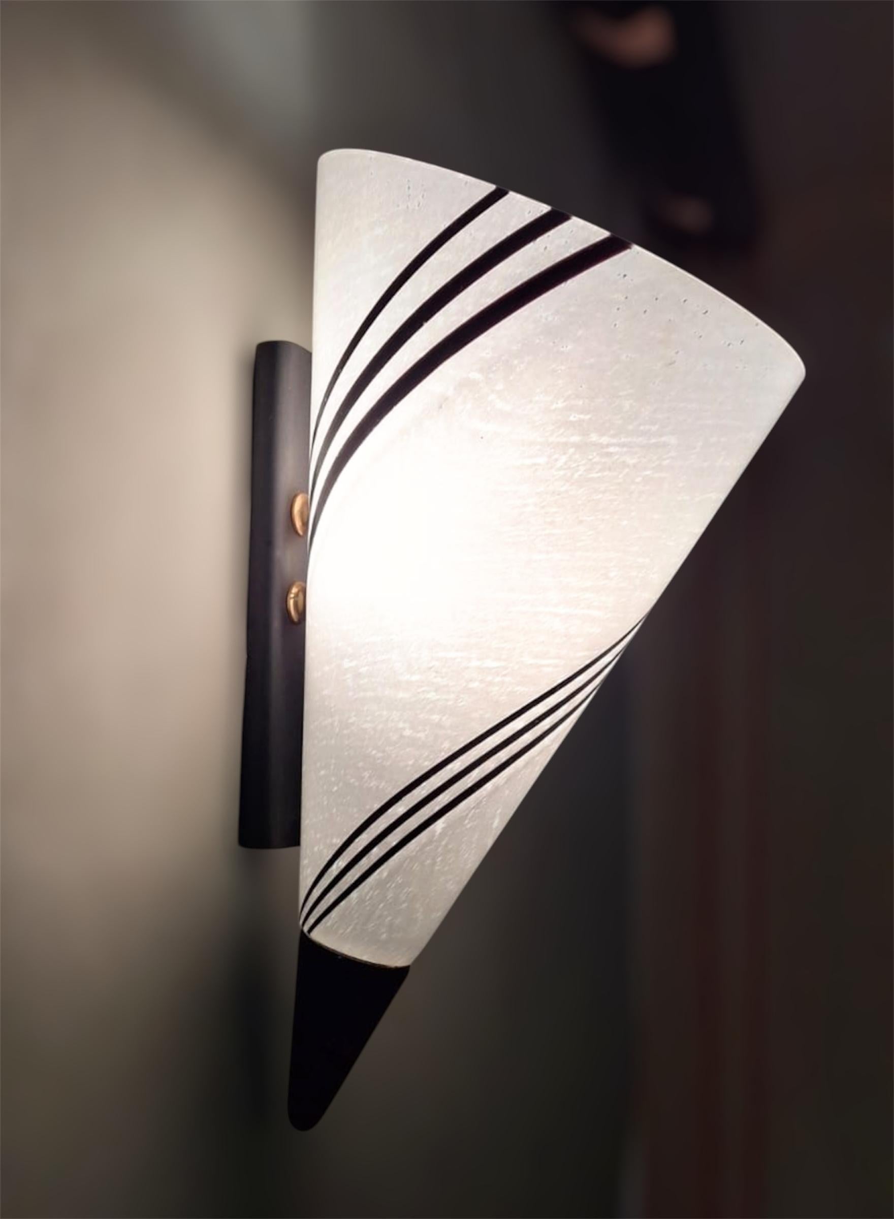 Single Murano Cone Sconce For Sale 2