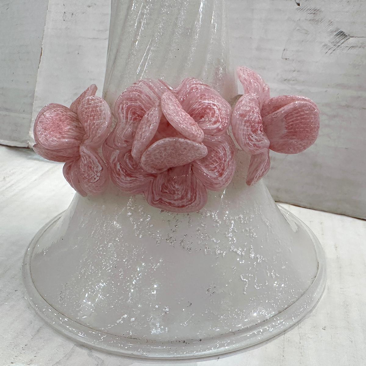 Single Murano Floral Lamp In Good Condition For Sale In New York, NY