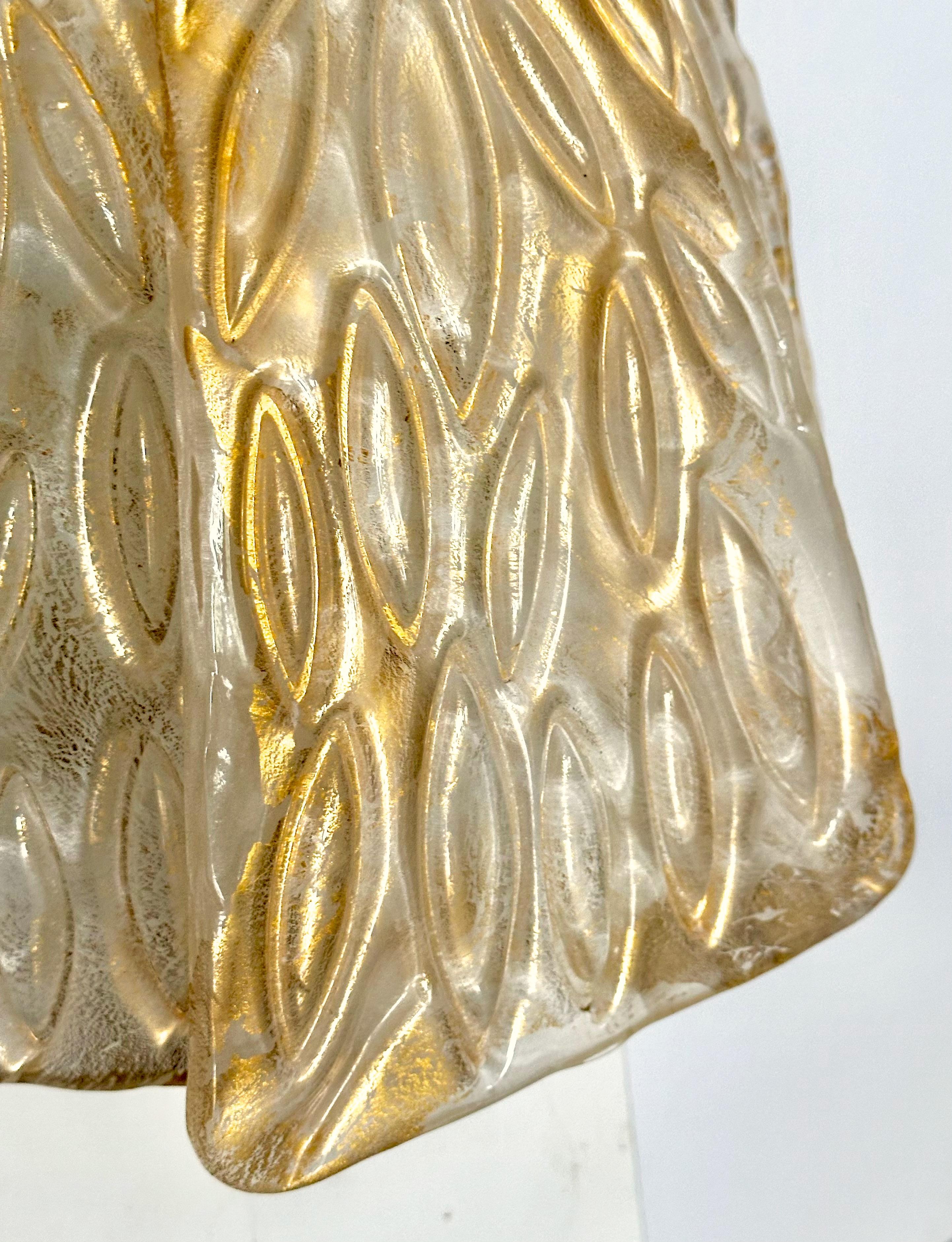 Single Murano Glass Clear & Gold Leaf Wall Sconce For Sale 5