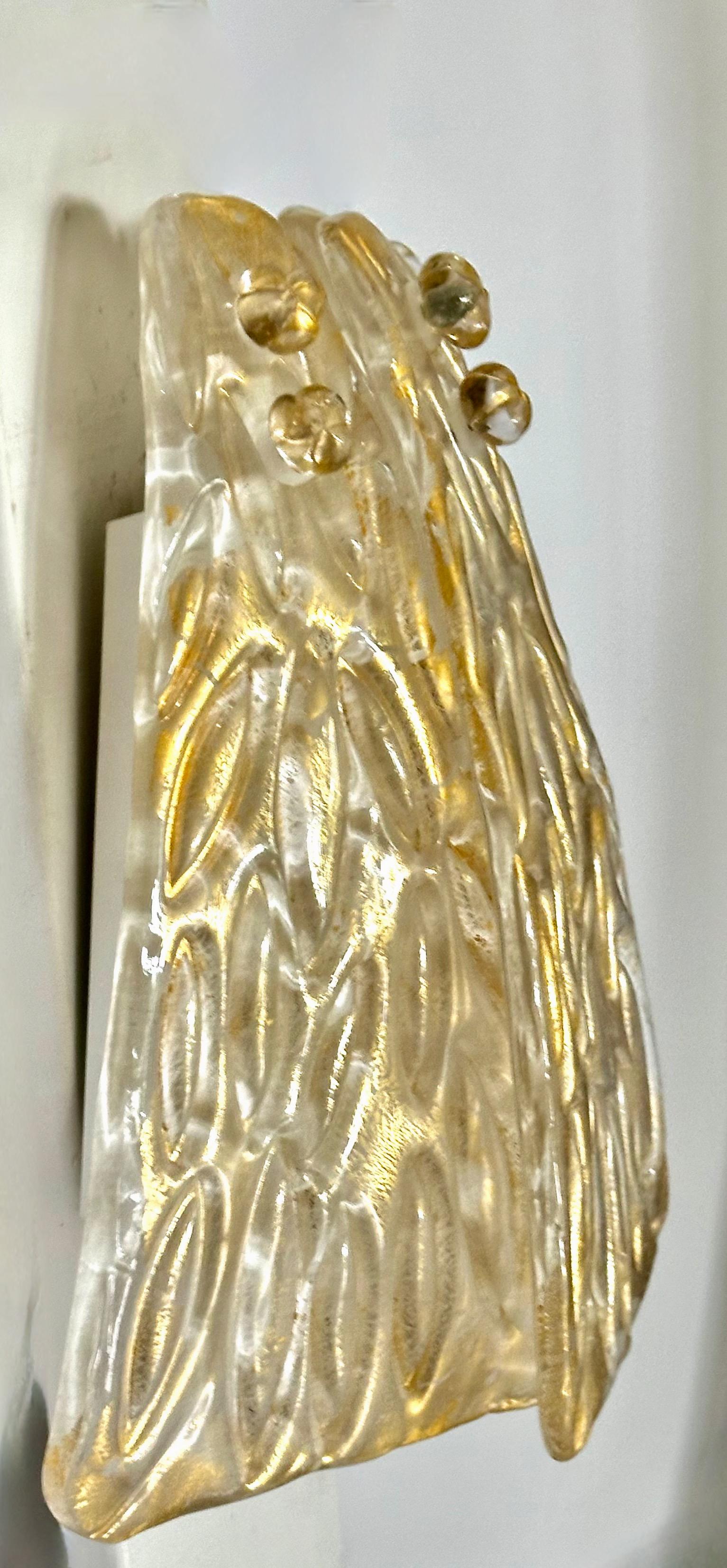 Single Murano Glass Clear & Gold Leaf Wall Sconce For Sale 7