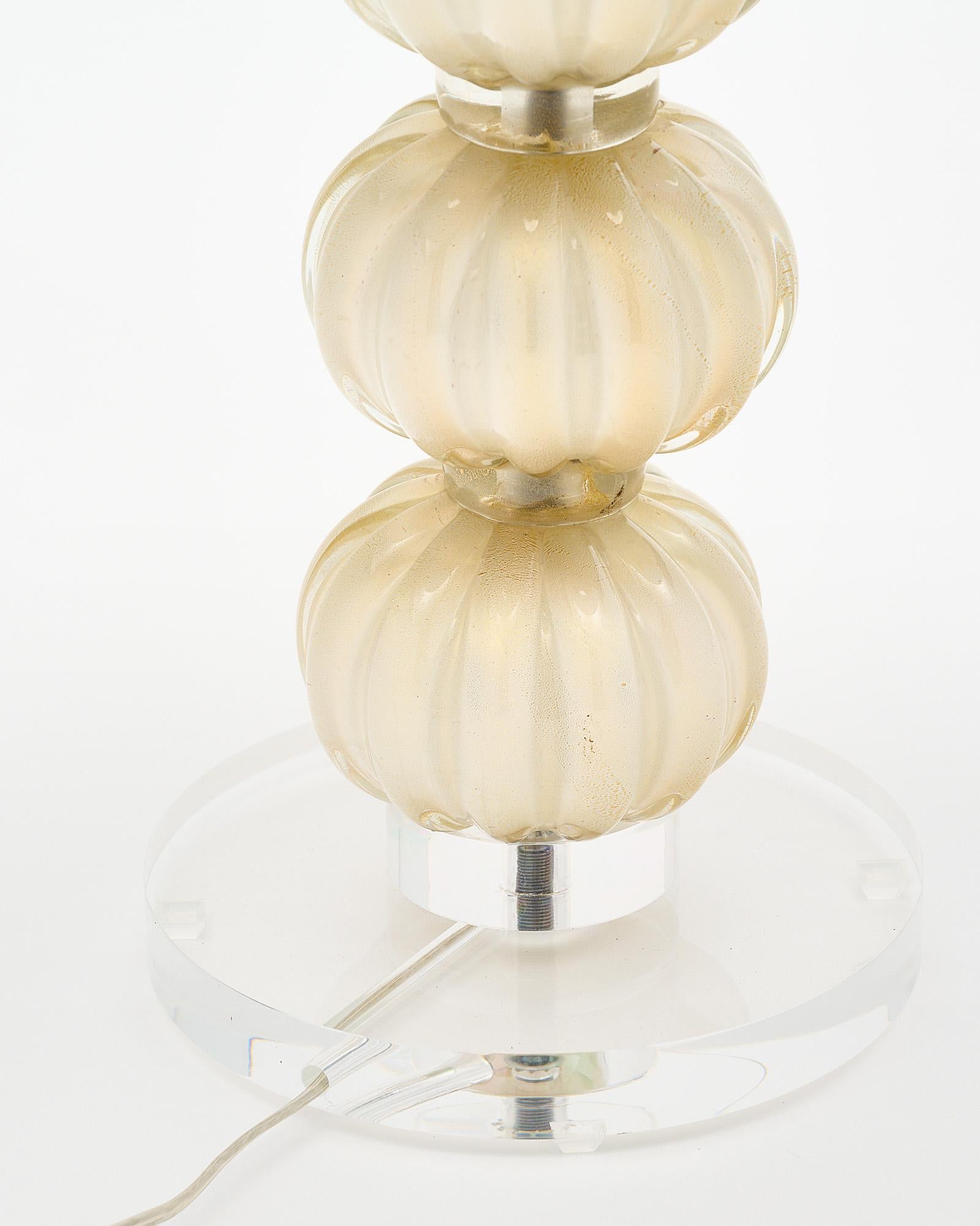 Single Murano Glass Lamp with Lucite Base For Sale 2