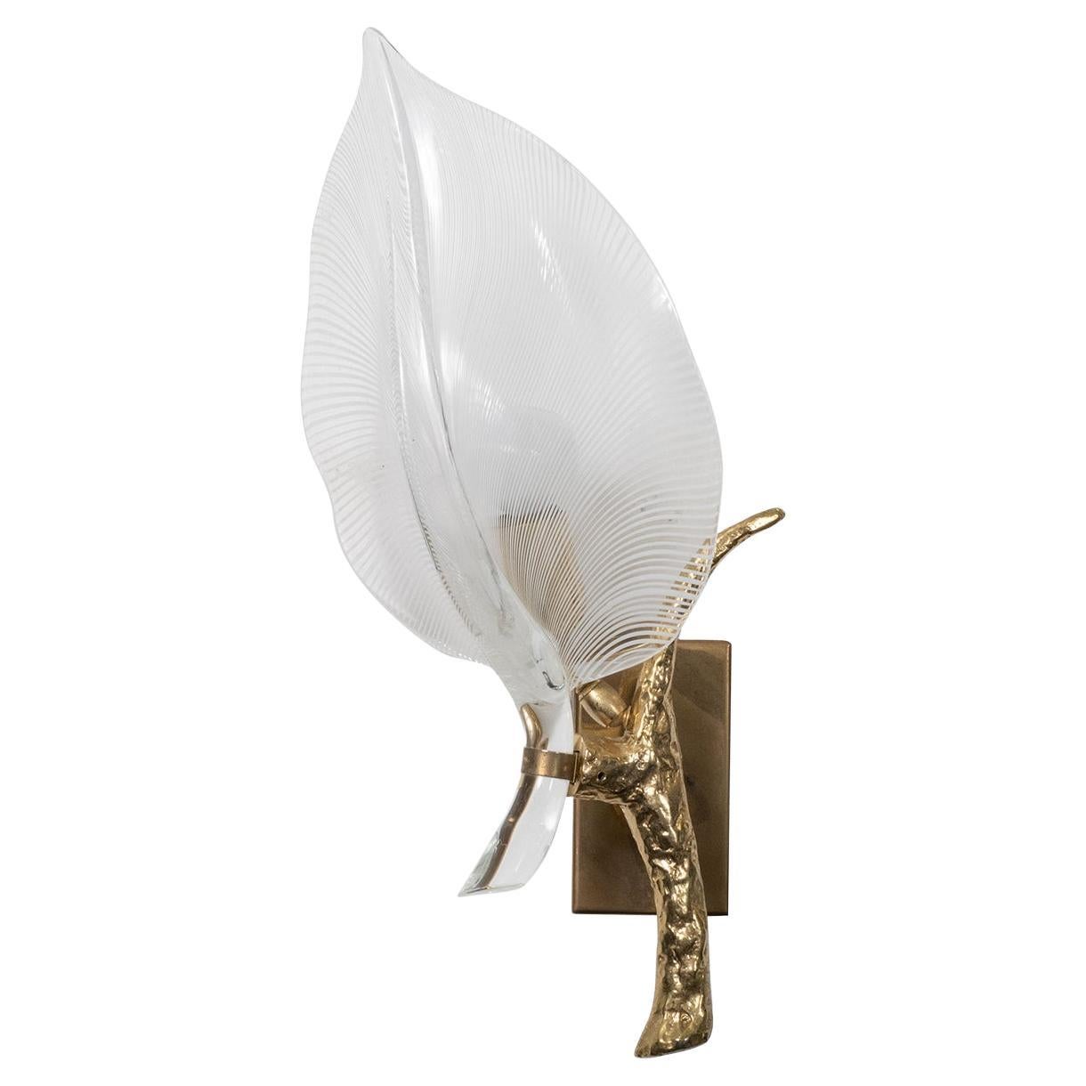 Single Murano glass leaf sconce For Sale
