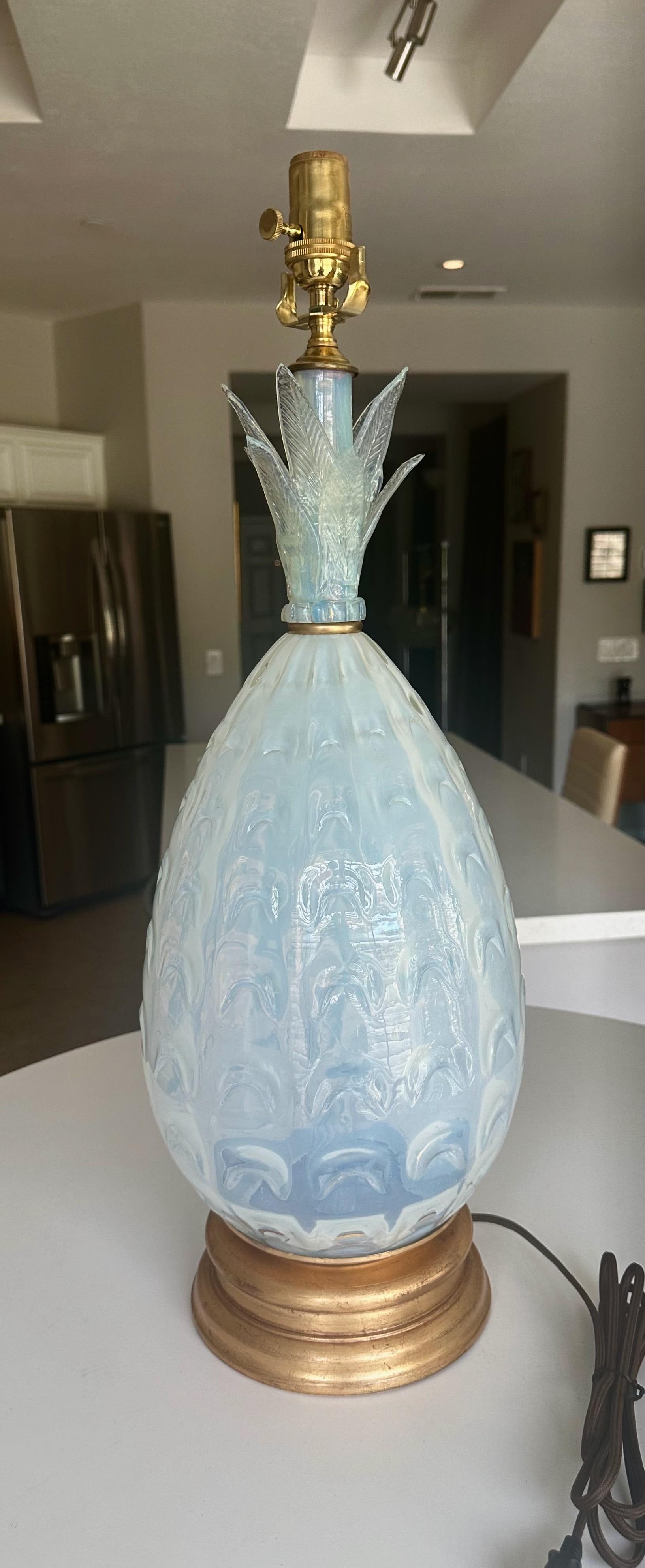 Mid-Century Modern Single Murano Italian Pineapple Opalescent Table Lamp For Sale