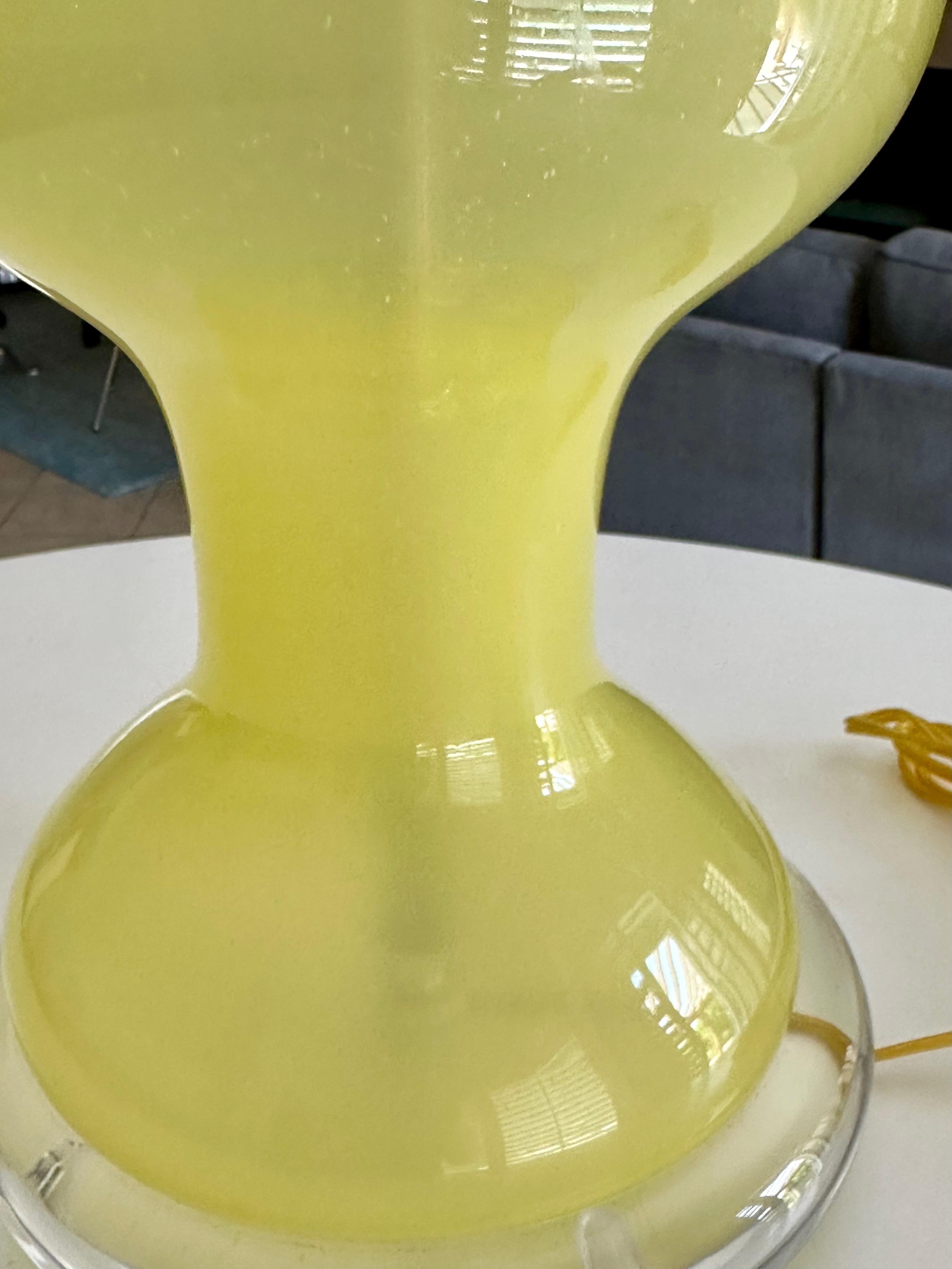 Single Murano Matte Yellow Table Lamp For Sale 4