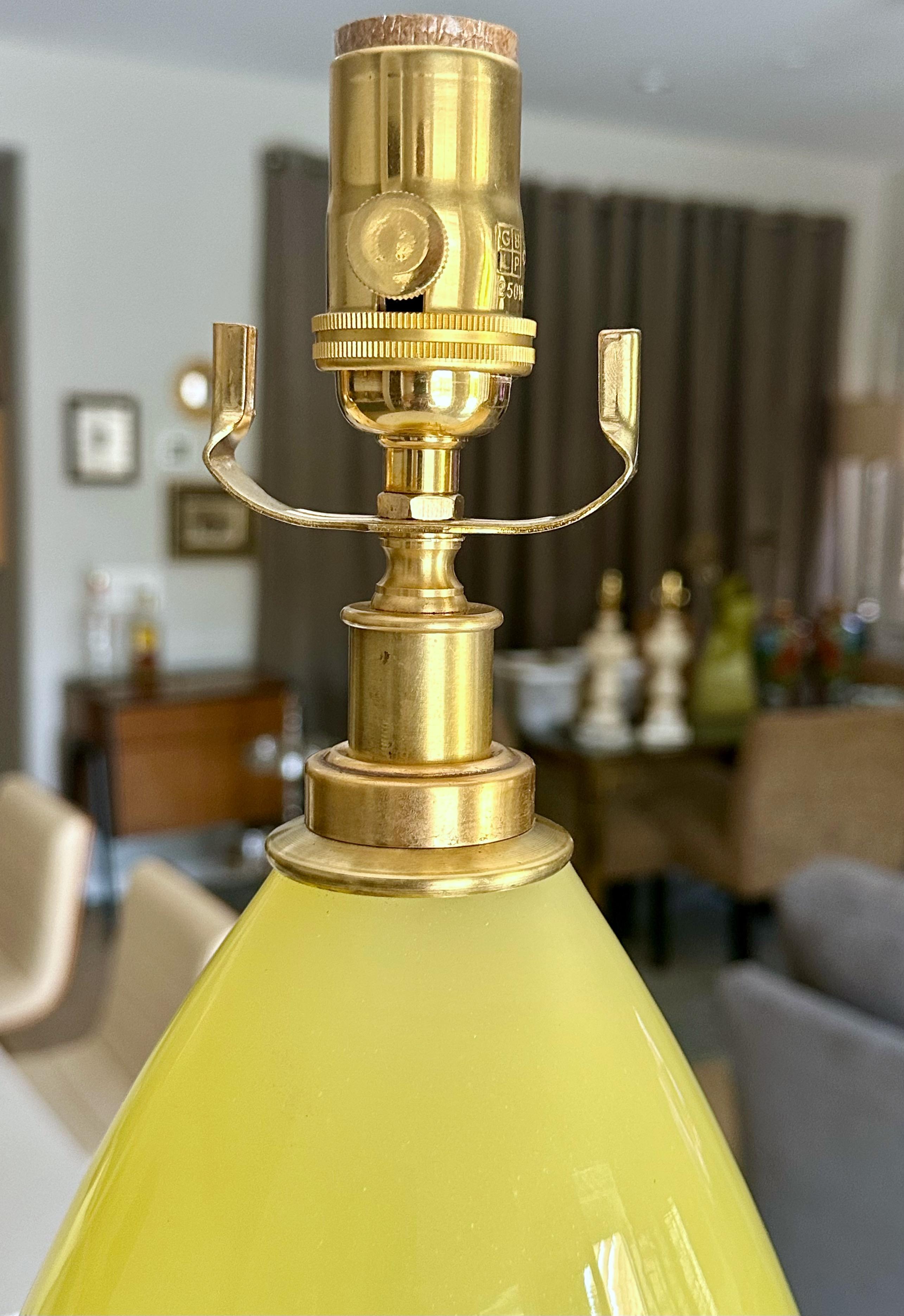 Single Murano Matte Yellow Table Lamp For Sale 5