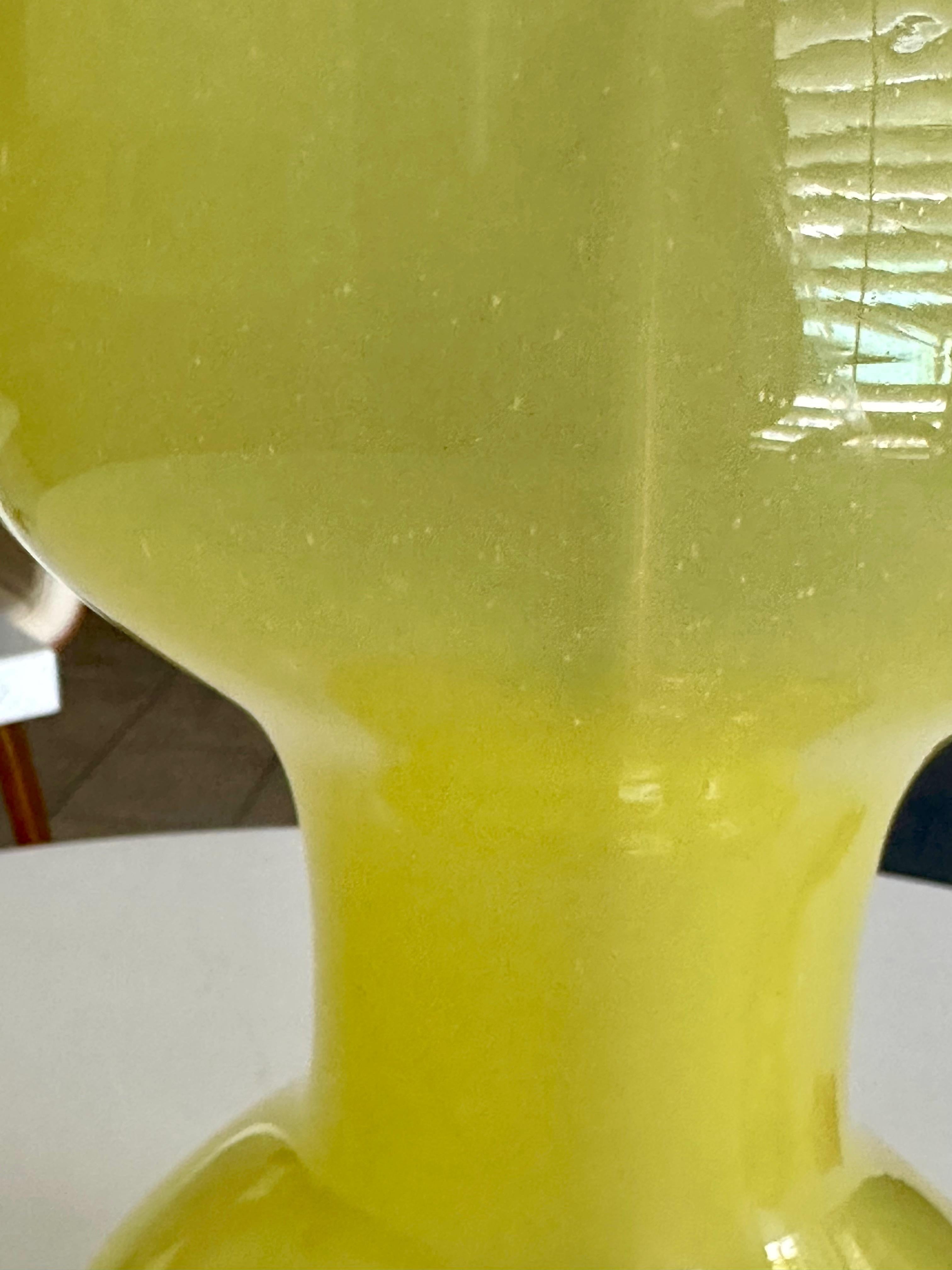 Single Murano Matte Yellow Table Lamp For Sale 2