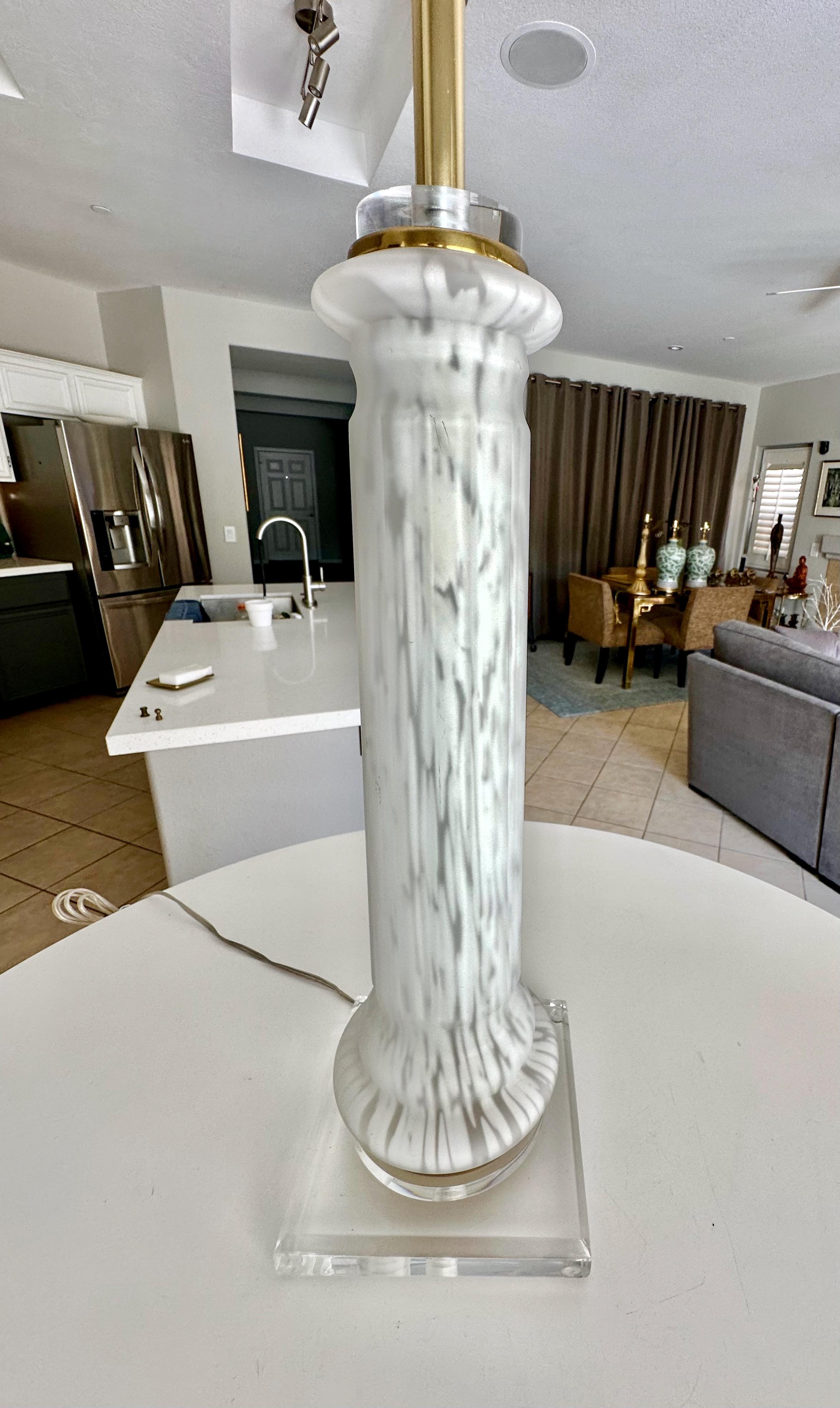 Single Murano Mazzega Splatter White & Clear Table Lamp For Sale 2