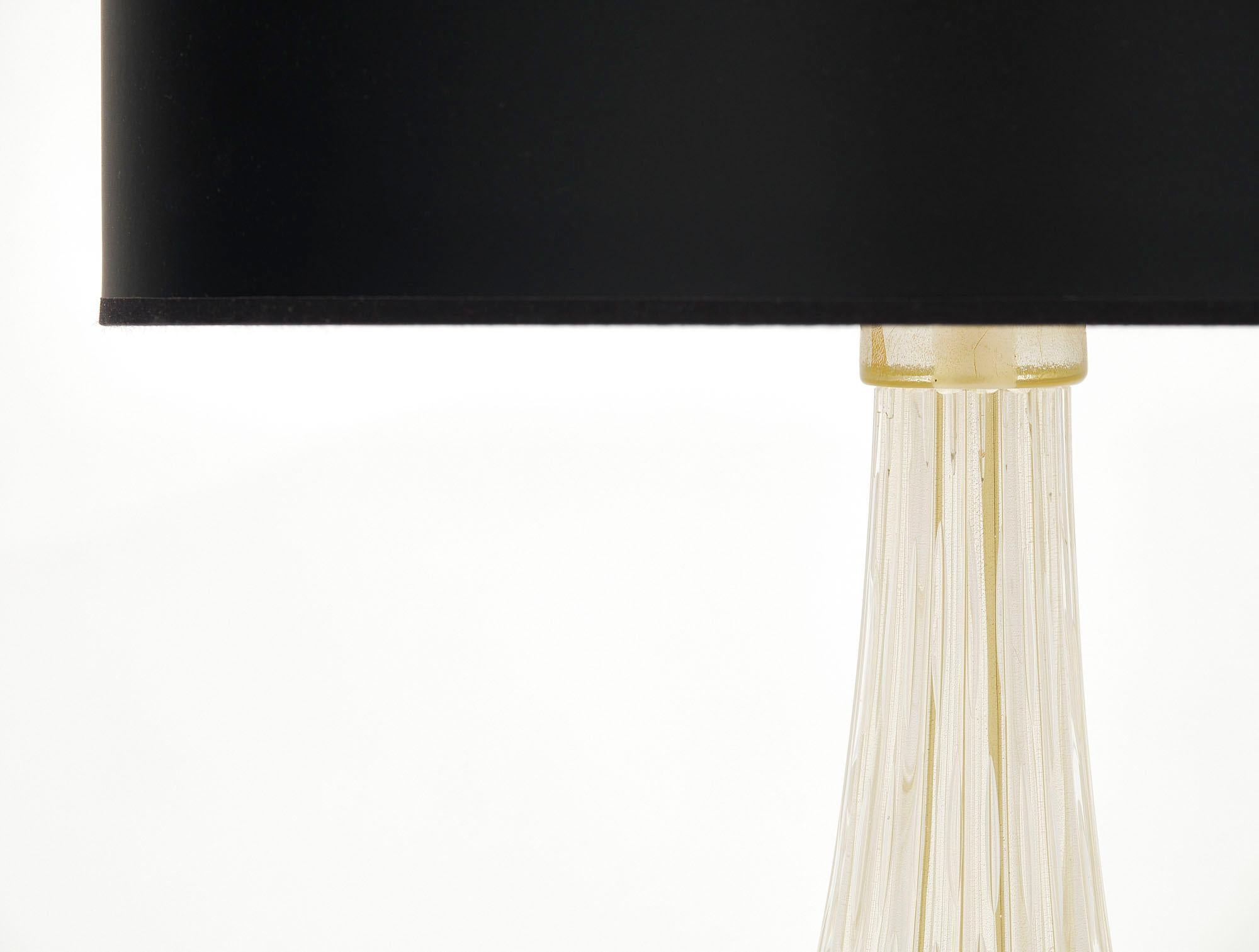 Mid-Century Modern Single Murano Pulegoso Glass Lamps For Sale