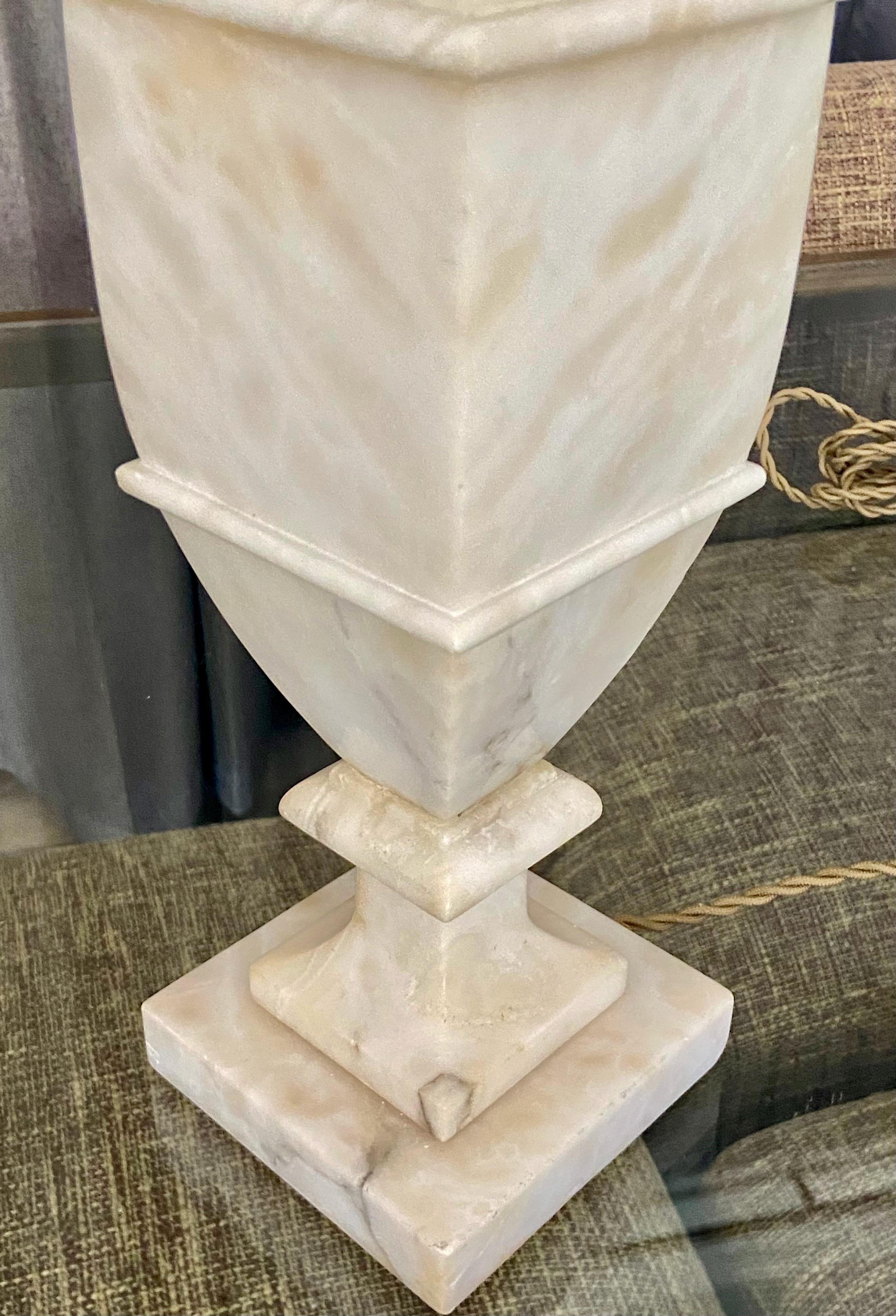Single Neoclassic Greek Key Alabaster Table Lamp For Sale 8