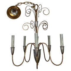 Lustre à cinq tiges de style néoclassique