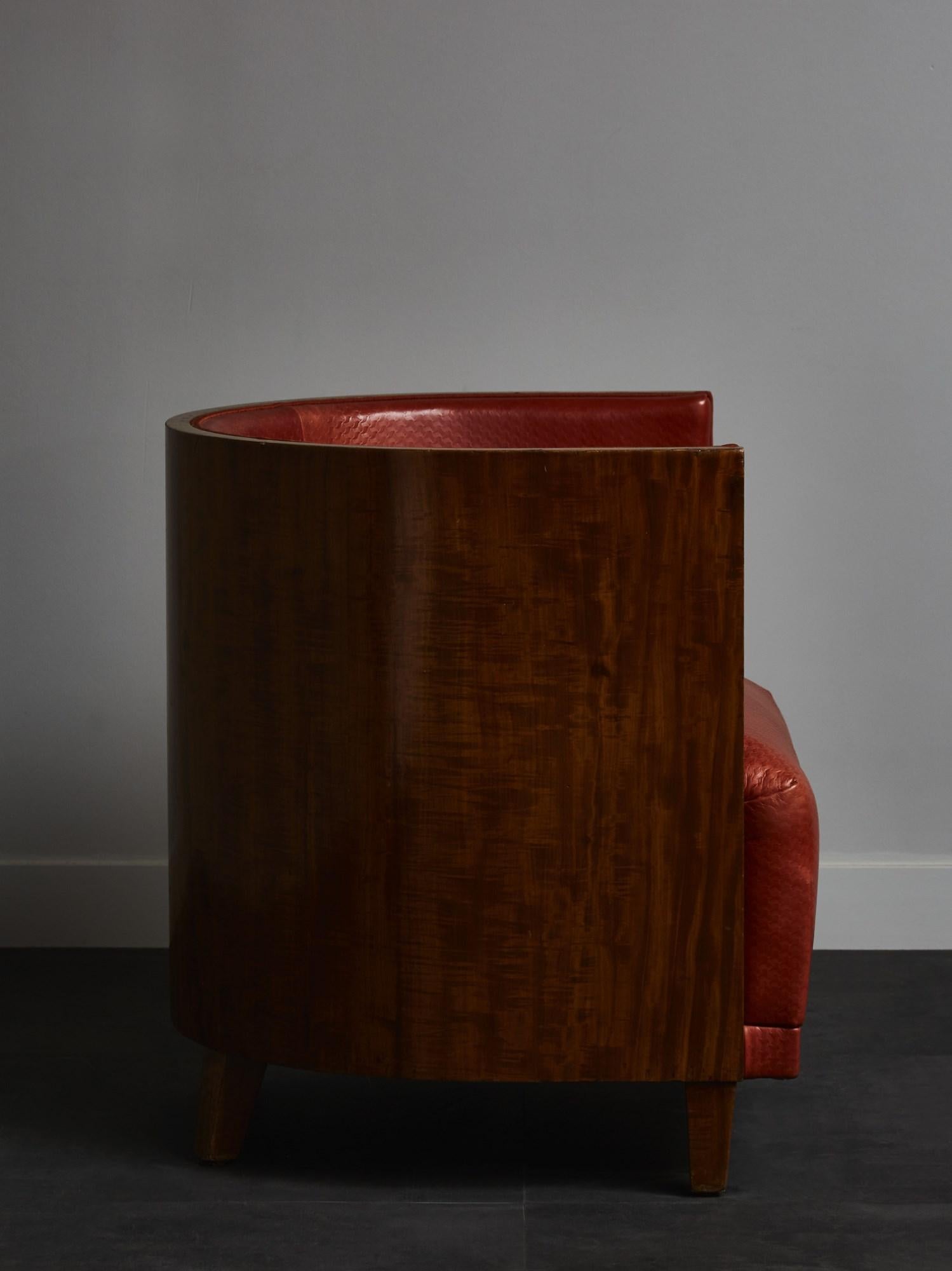 Art déco Fauteuil ancien simple Au prix coûtant en vente