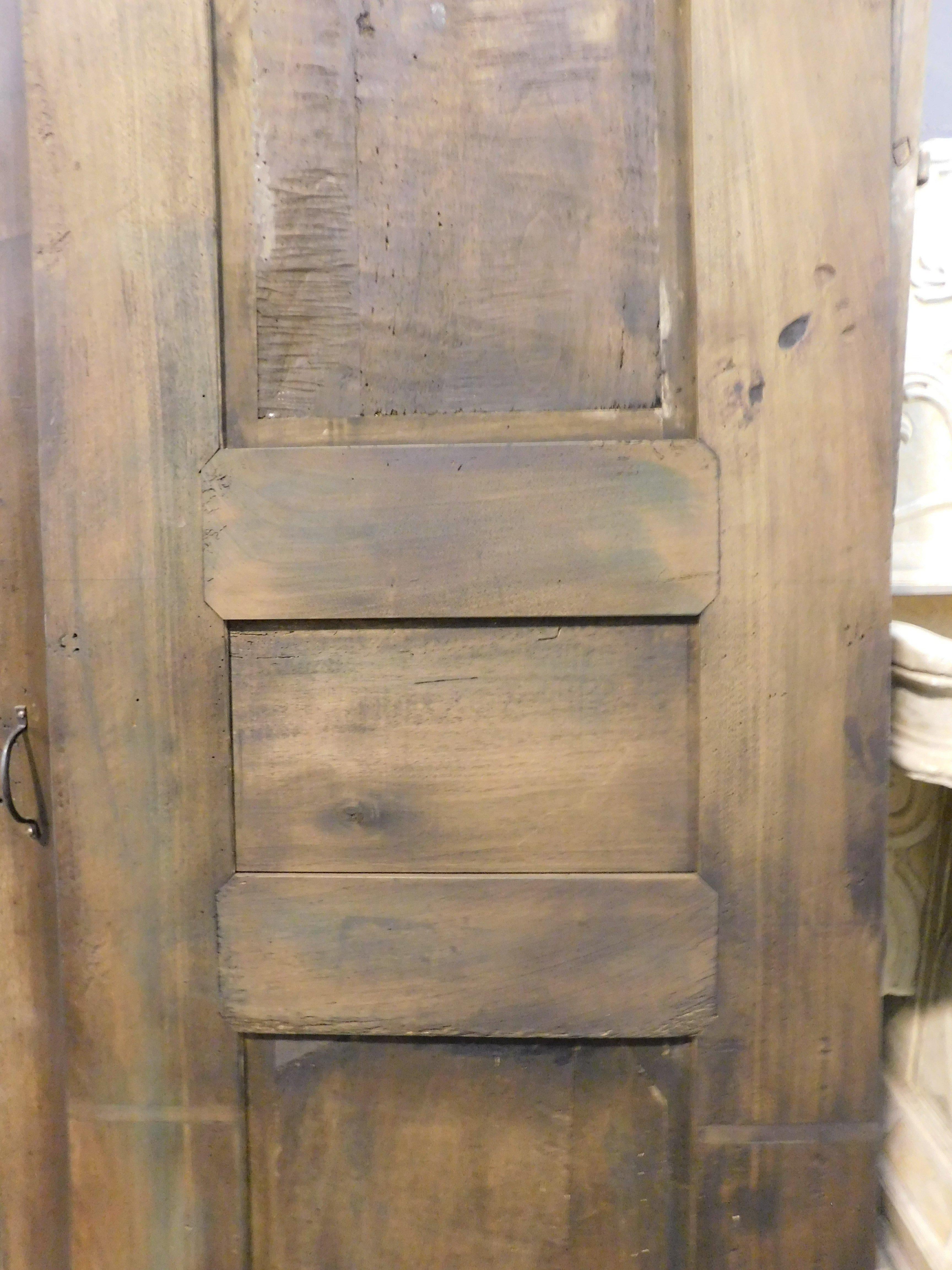 Puerta de un solo panel en nogal, tallada en diamante, Italia en venta 1
