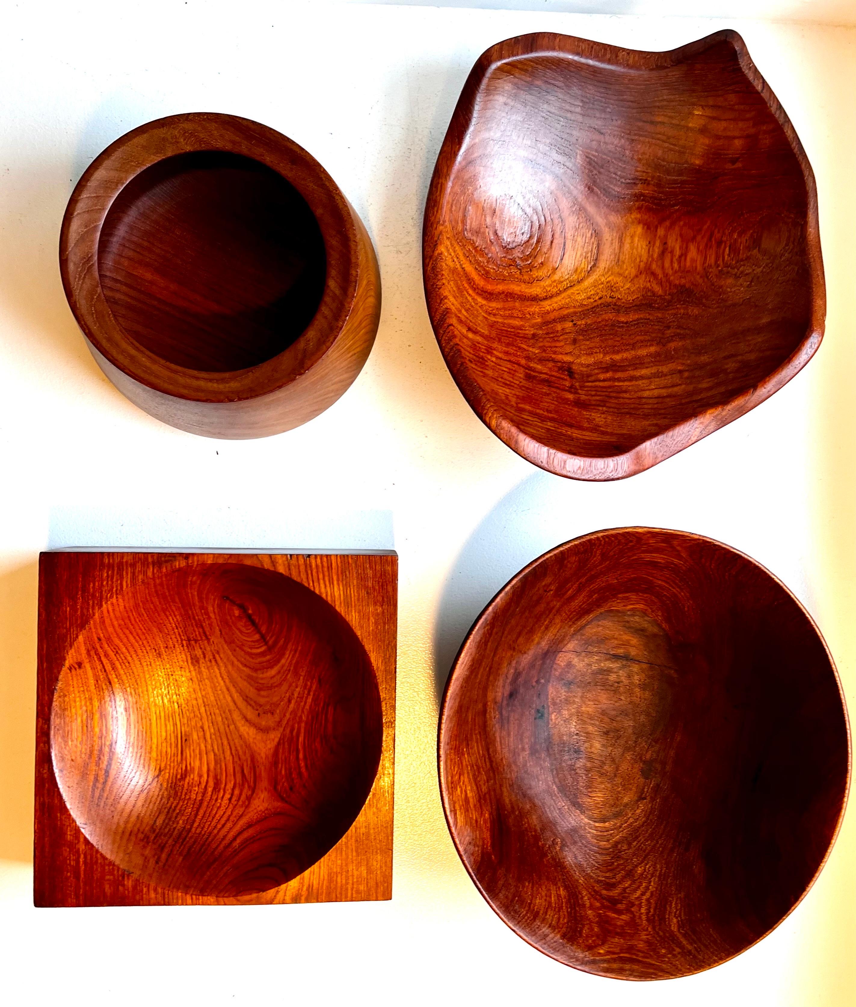 Ciotola in teak in un unico pezzo 