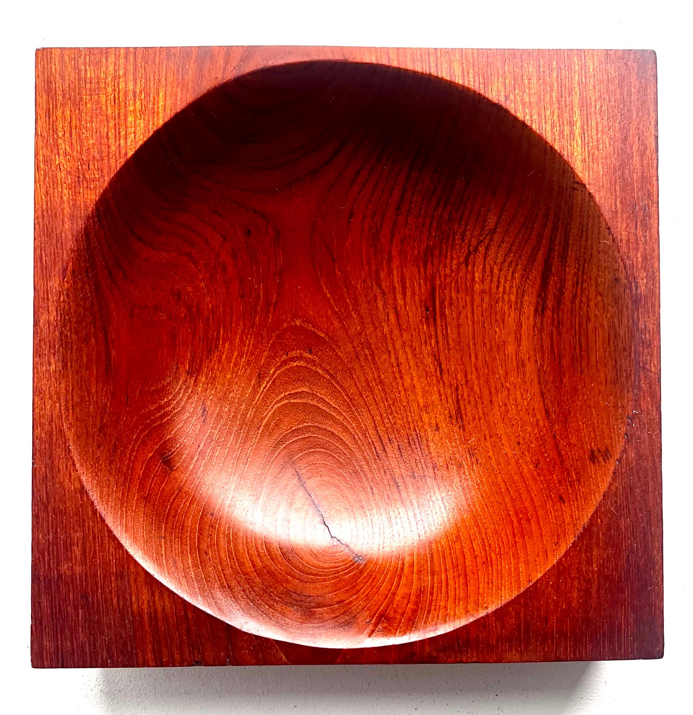 Mid-Century moderno Ciotola in teak in un unico pezzo 