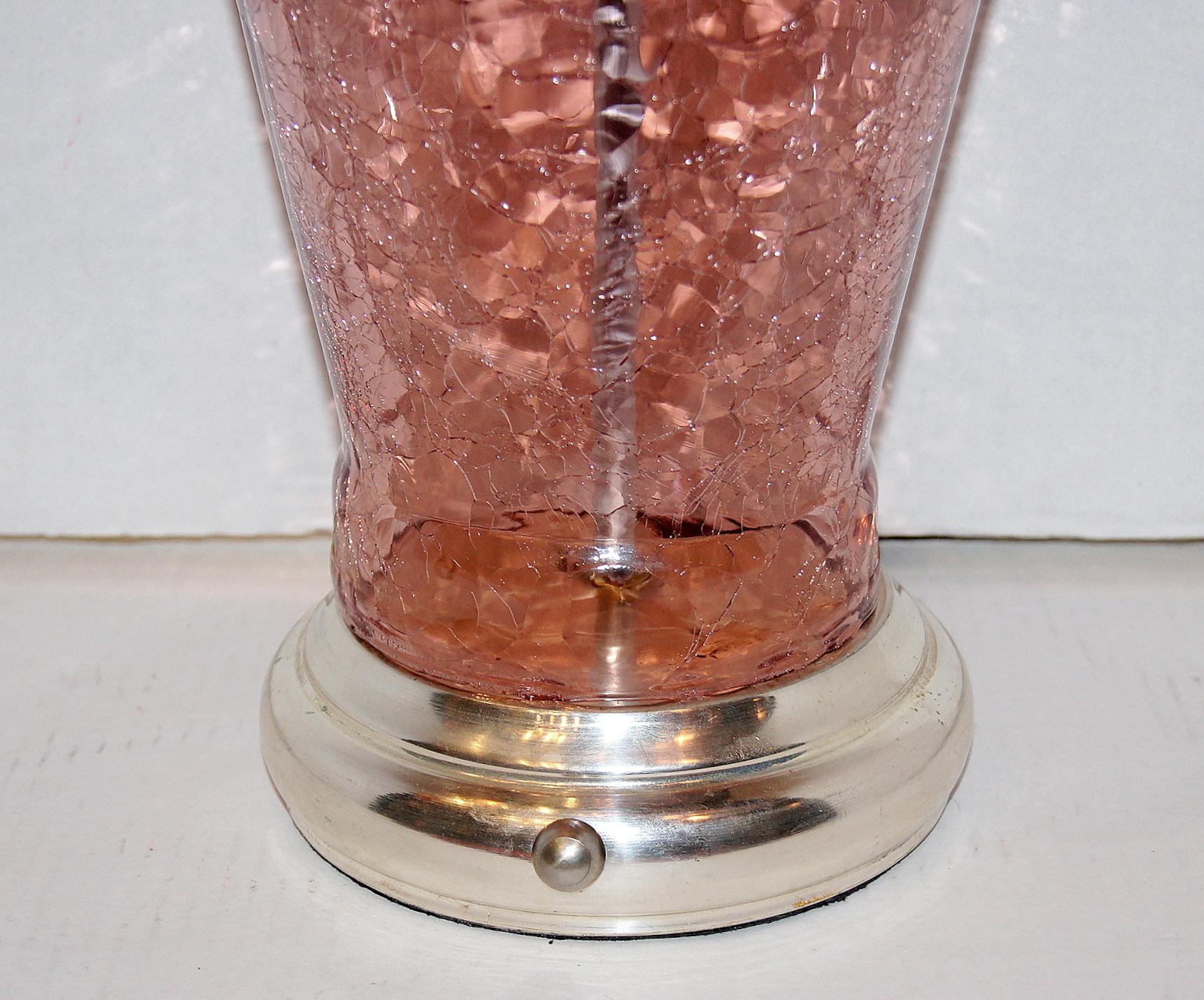 Single Pink Glass Table Lamp In Good Condition For Sale In New York, NY