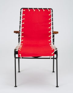 Single Pipsan Saarinen Swanson Captain Chair