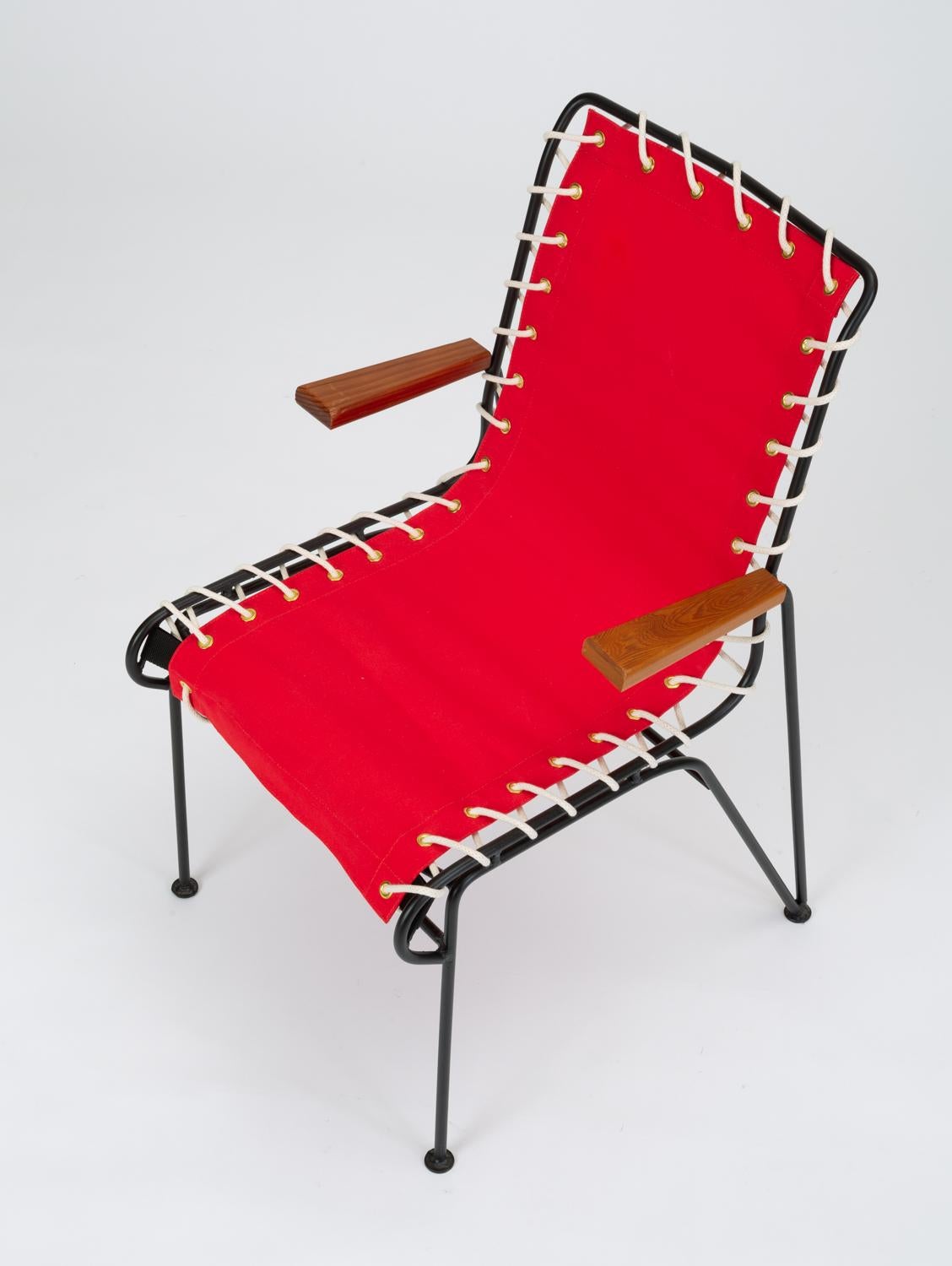 Powder-Coated Single Pipsan Saarinen Swanson Captain Chair