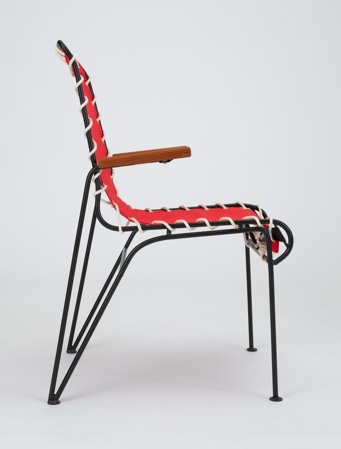 Single Pipsan Saarinen Swanson Captain Chair 1