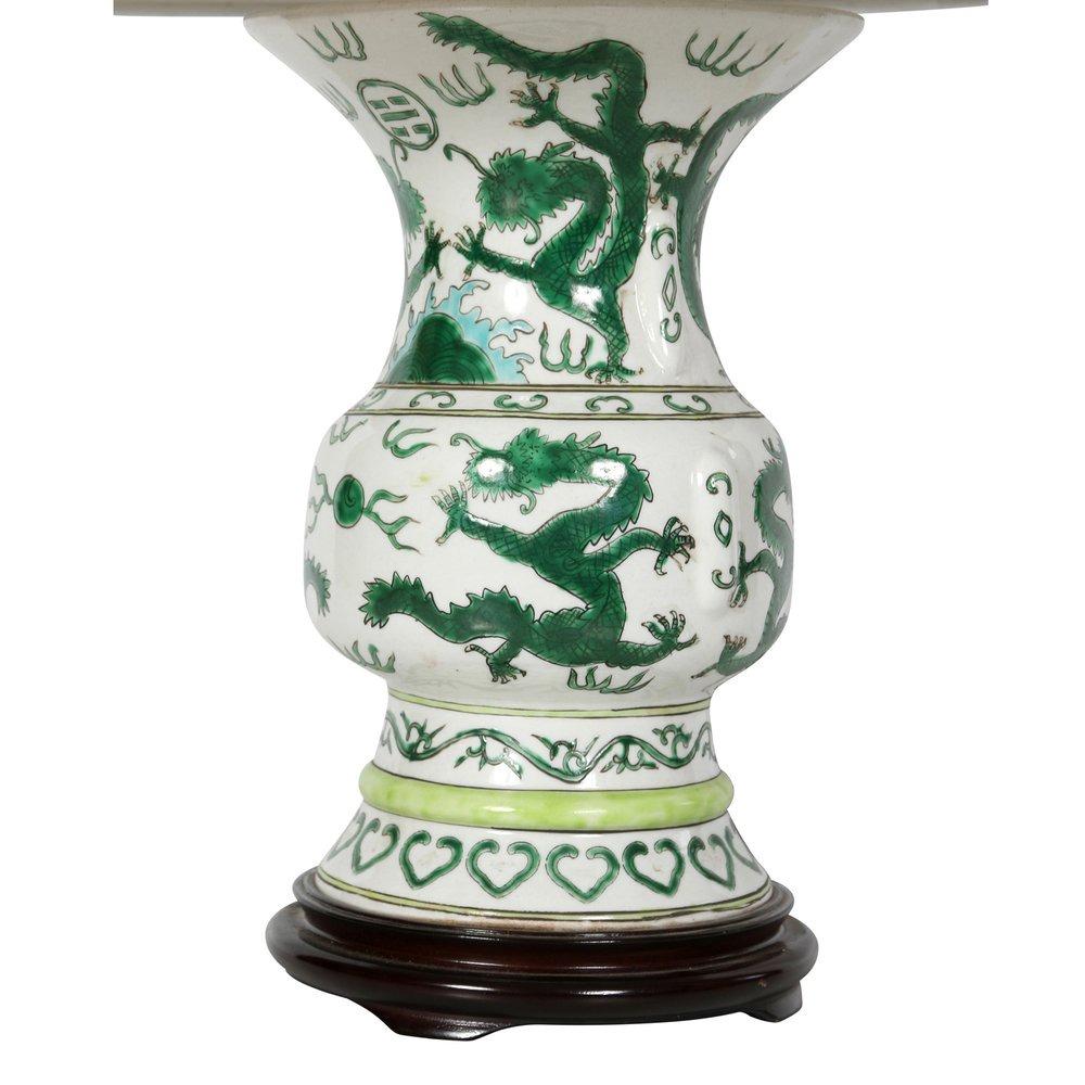 Single Porcelain Asian Dragon Motif Lamp on Wood Base In Good Condition For Sale In Locust Valley, NY