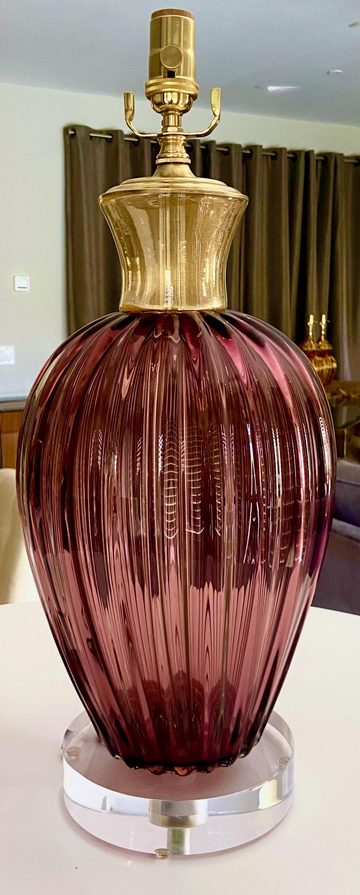 Single Purple Murano Italian Ribbed Gold Glass Table Lamp For Sale 9