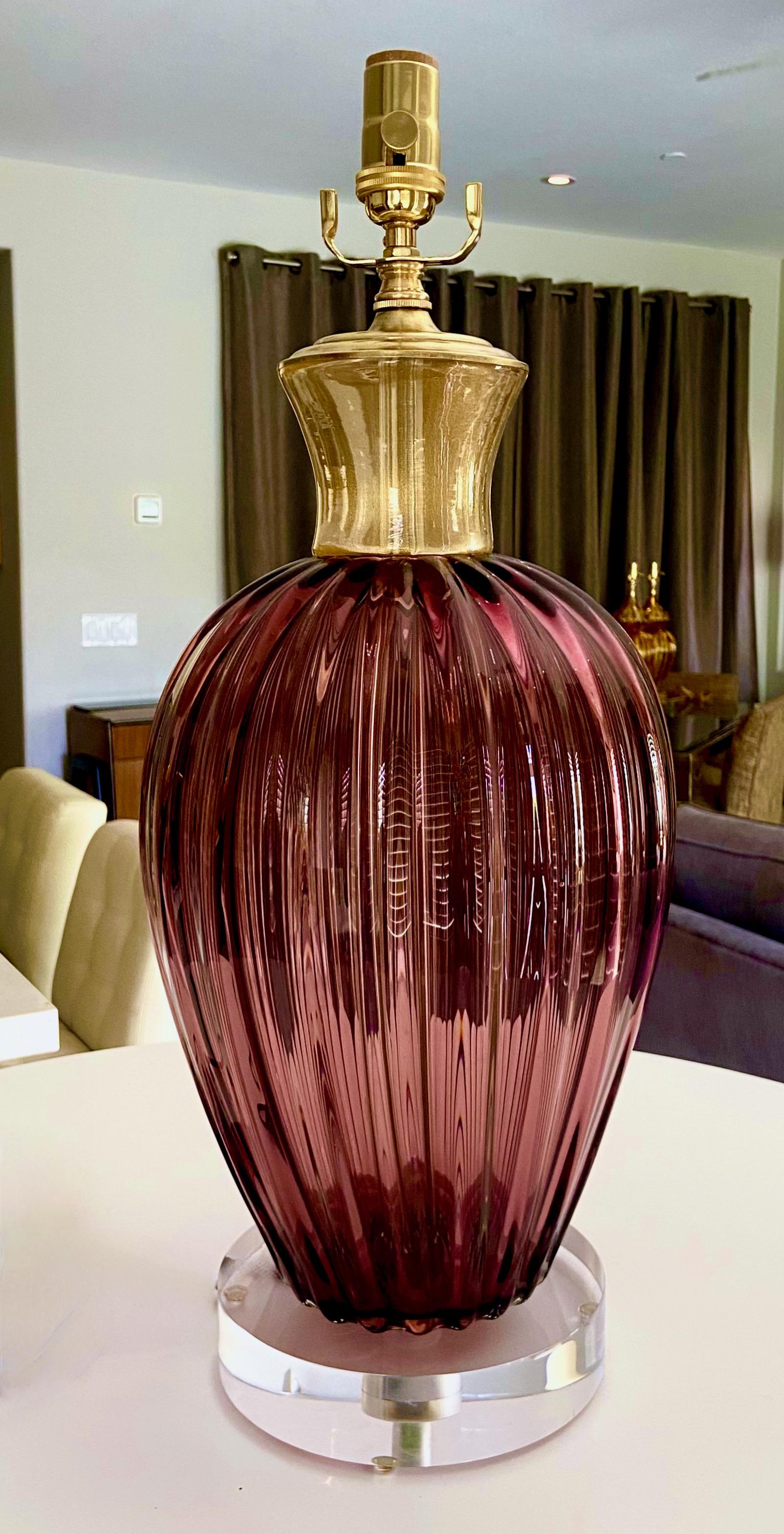Single Purple Murano Italian Ribbed Gold Glass Table Lamp For Sale 10