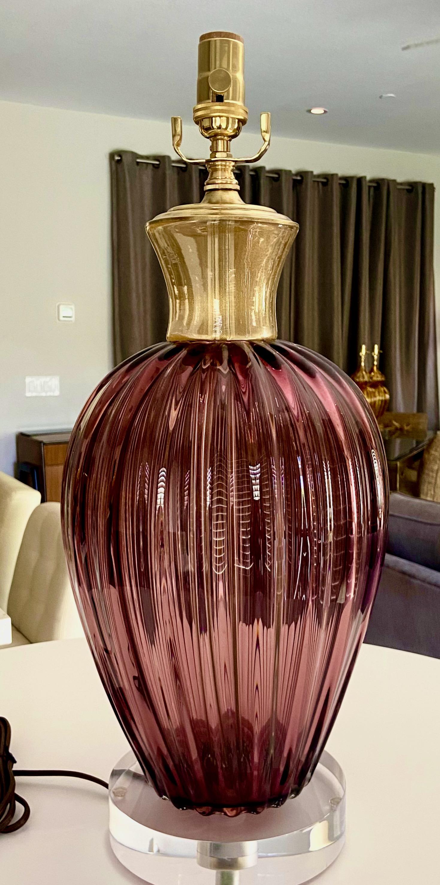 Single Purple Murano Italian Ribbed Gold Glass Table Lamp For Sale 1
