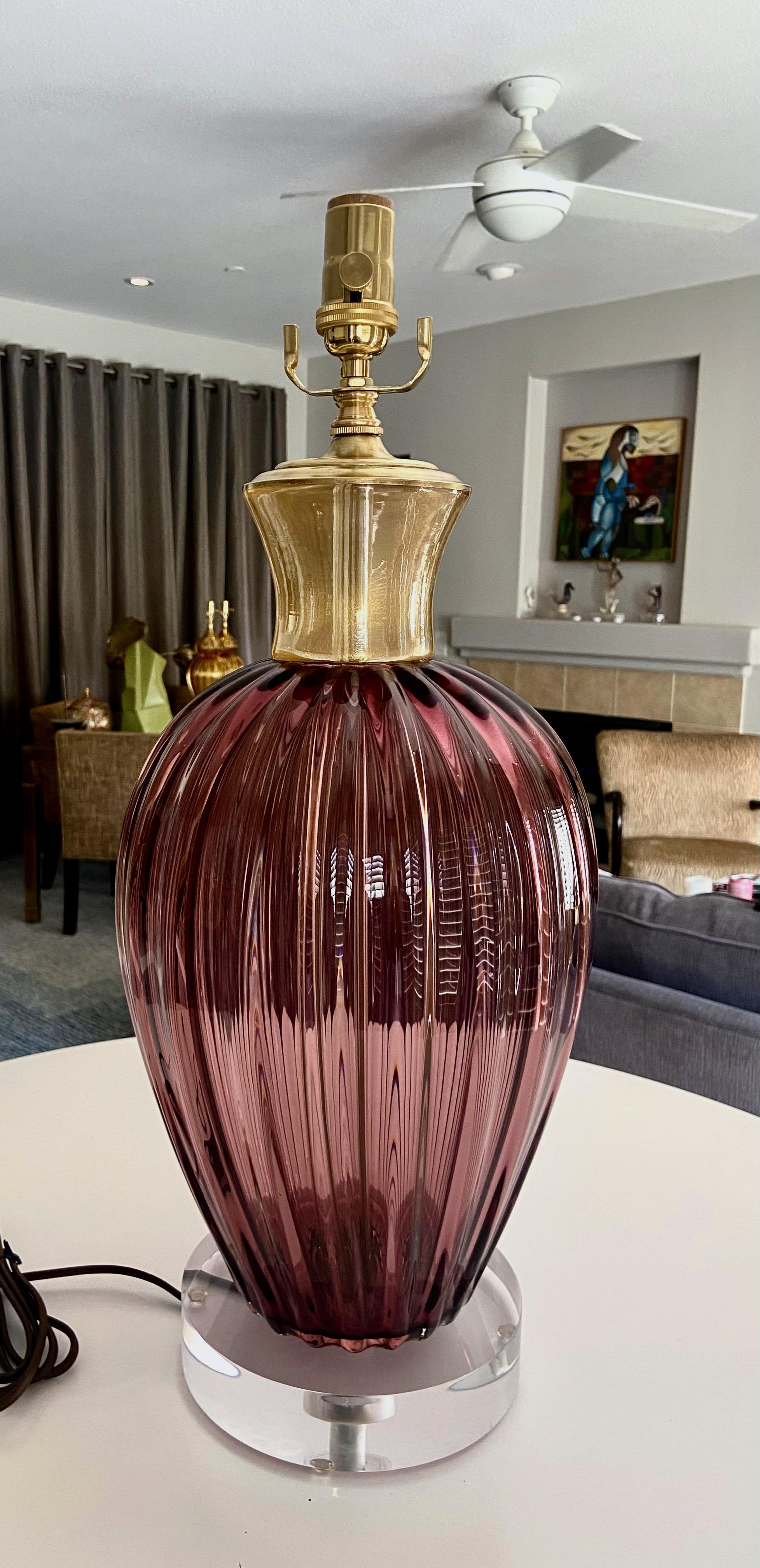 Single Purple Murano Italian Ribbed Gold Glass Table Lamp For Sale 4