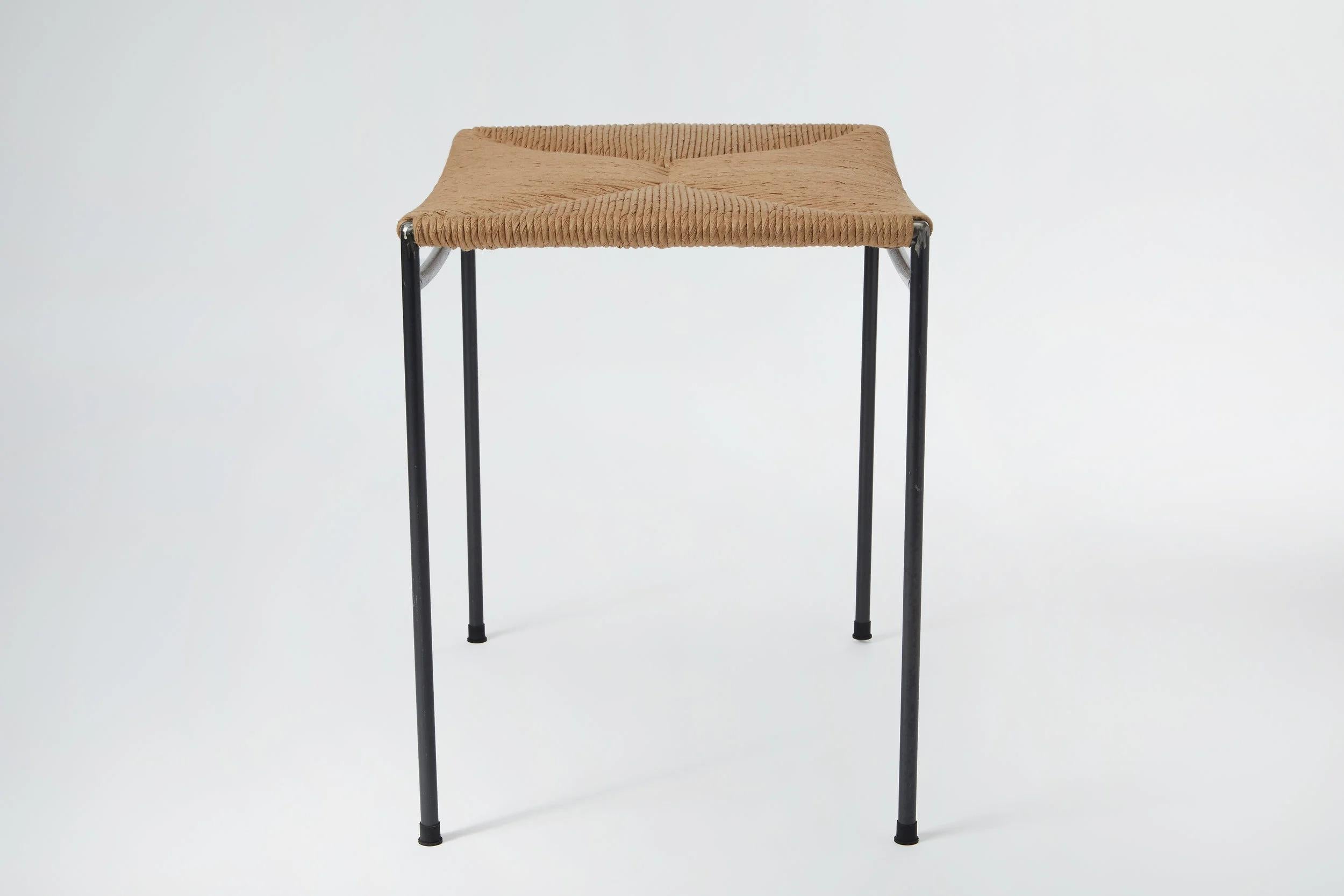 Single-Rail Handwoven Rush Stool In New Condition For Sale In Venice, CA