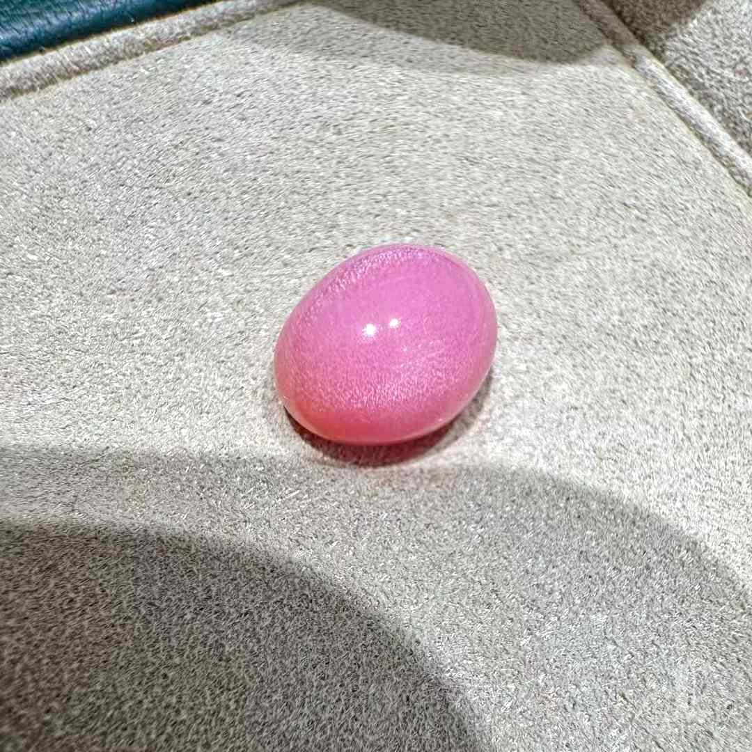 Ultra Raro 4.40ct Perla Concha Rosa Flamingo Natural - Patrón Llama en Nuevo Estado en New York, NY