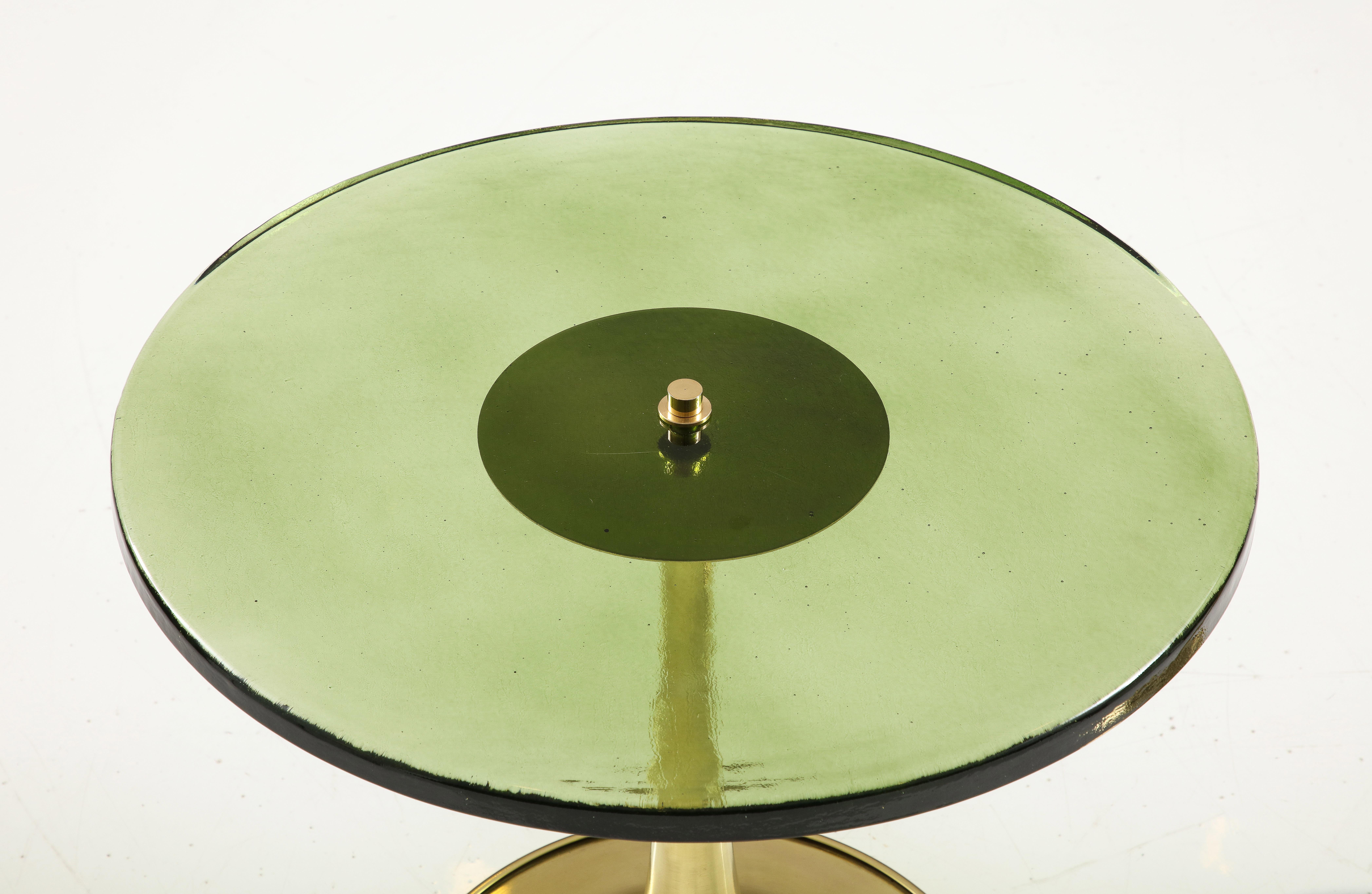 Single Round Green Murano Glass and Brass Martini or Side Table, Italy In New Condition In New York, NY