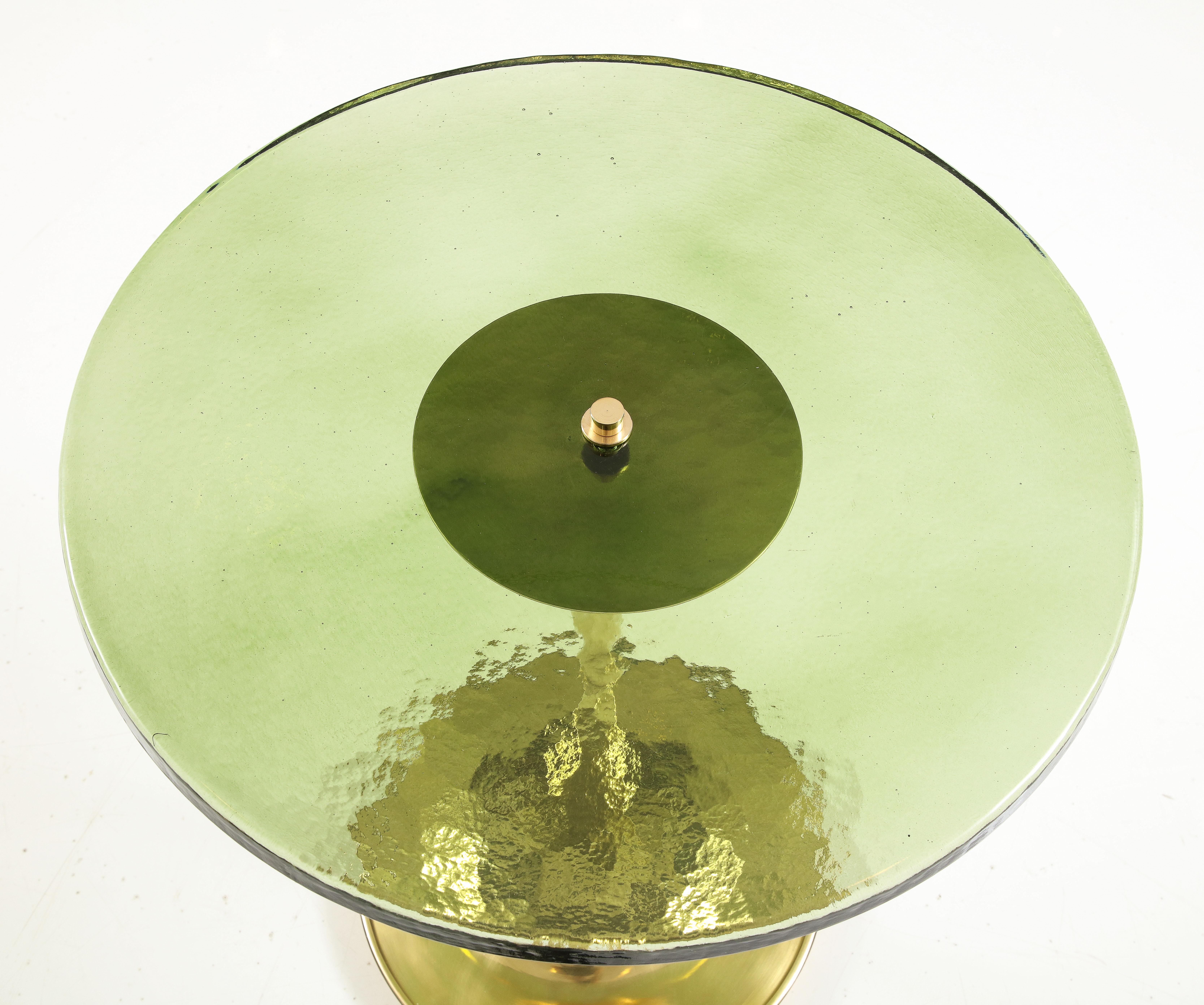 Contemporary Single Round Green Murano Glass and Brass Martini or Side Table, Italy